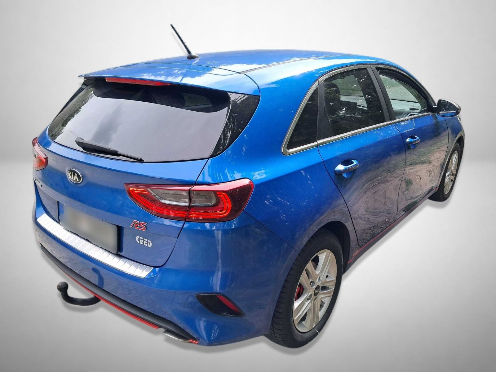 Kia Cee´d, 1.4 CVVT, ČR,1.maj, Serv.kniha - fotka 2