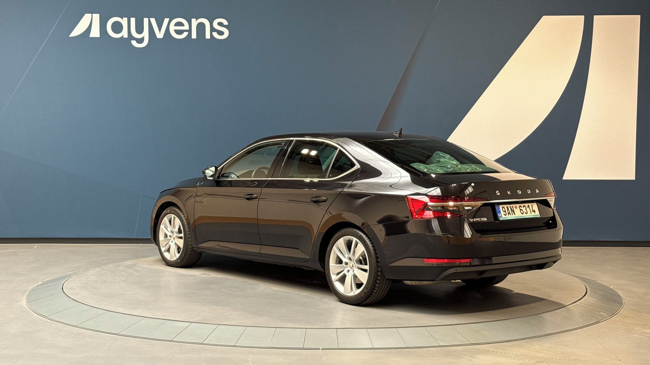 Škoda Superb, 2.0 TSI 140kW Style DSG - fotka 3