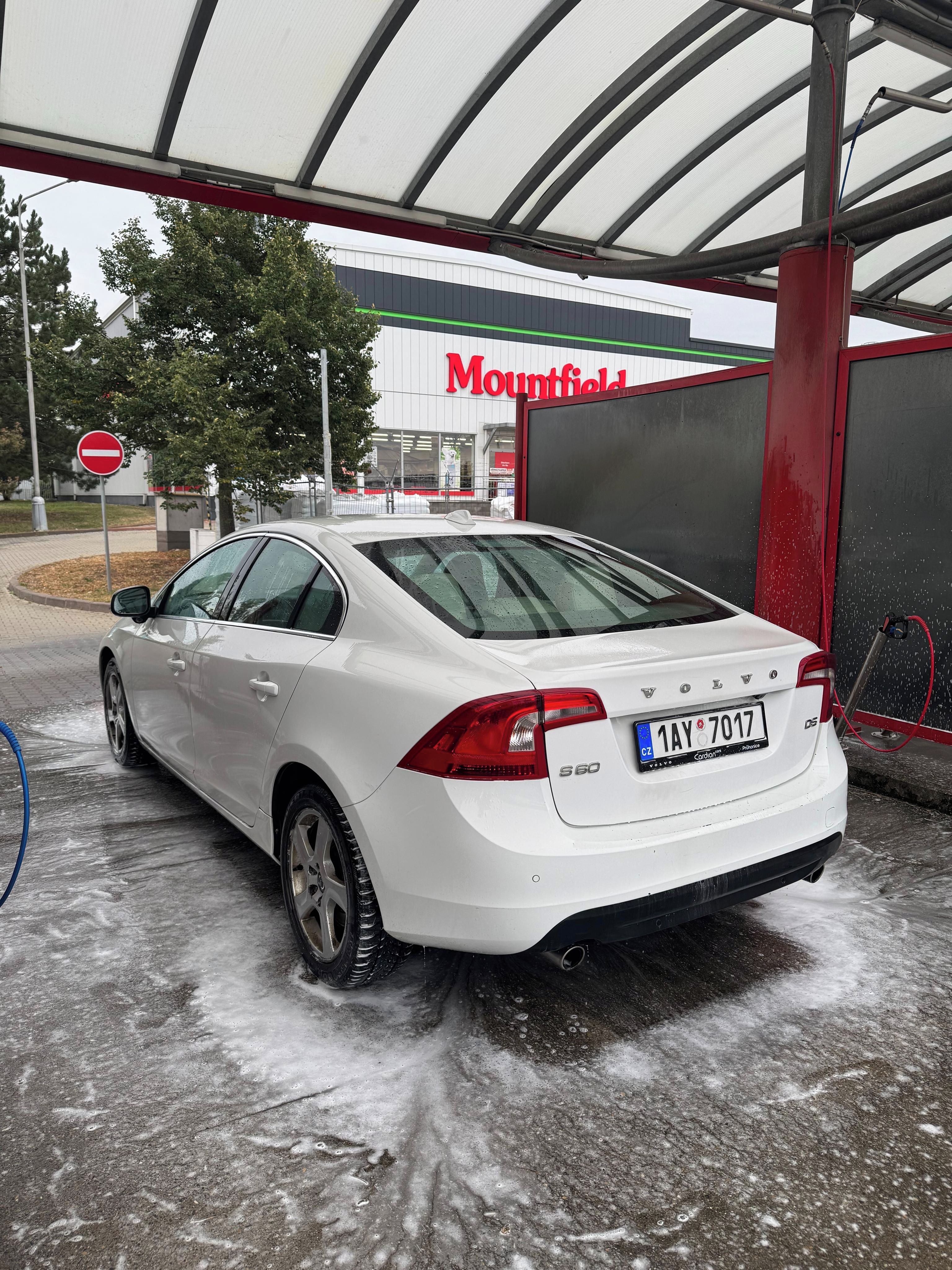 Volvo S60, 2.4D5, AUTORIZOVANÝ SERVIS - fotka 2