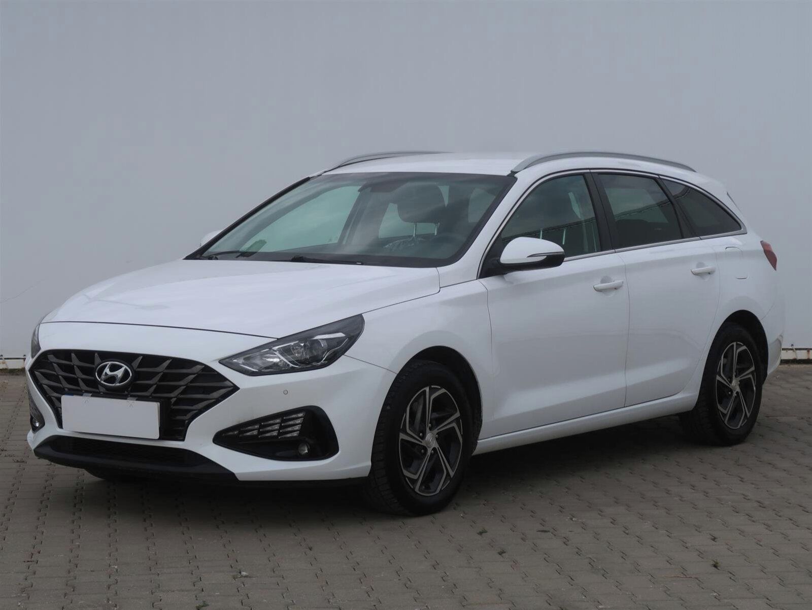 Hyundai i30, 1.5 DPI, Family, Serv.kniha - fotka 2
