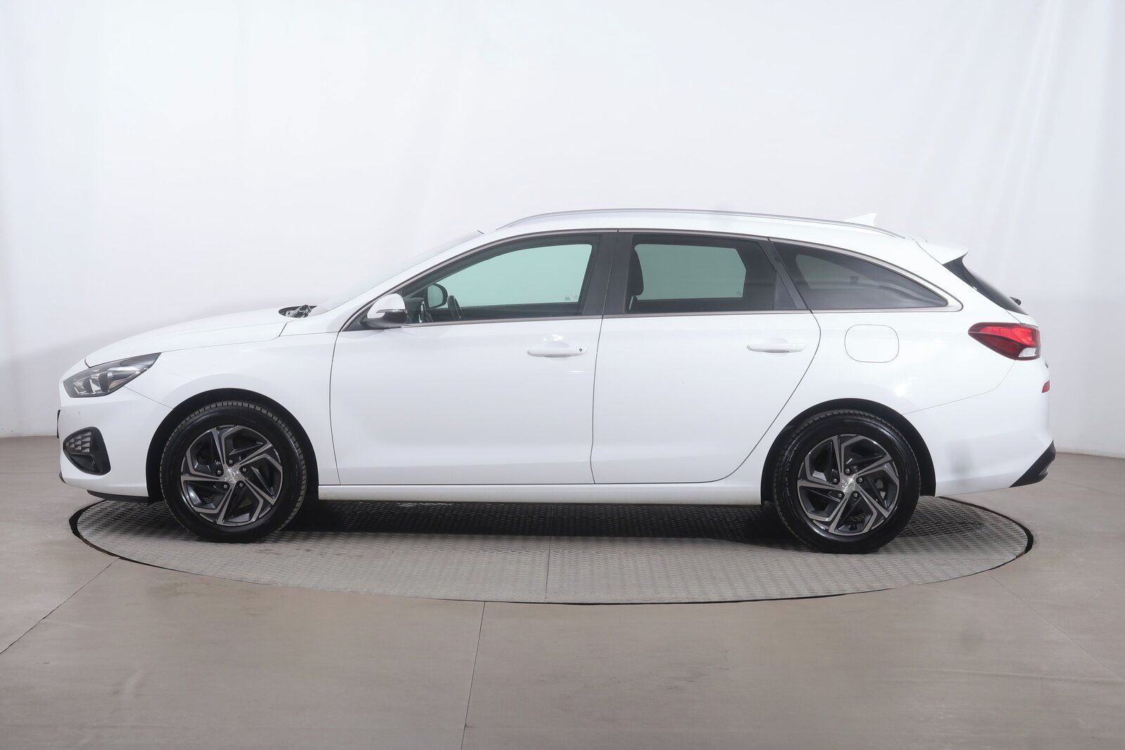 Hyundai i30, 1.6 CRDi - fotka 3
