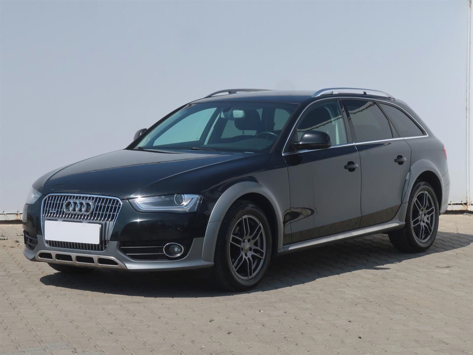 Audi A4 allroad, 2.0 TDI, 4X4, Automat - fotka 2
