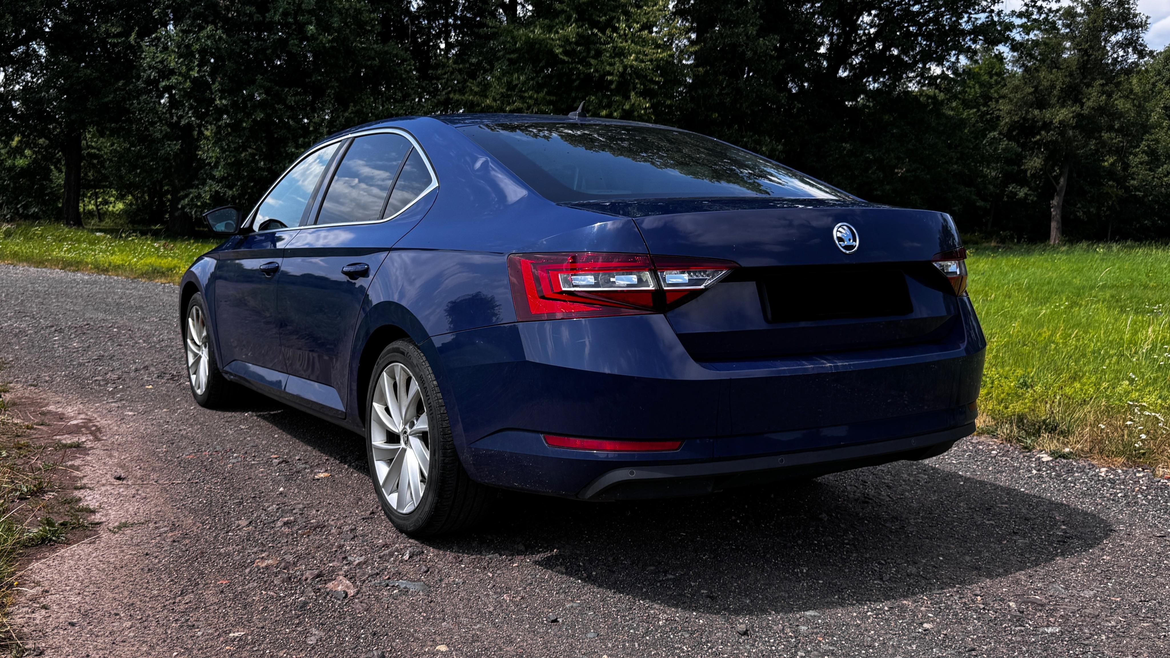 Škoda Superb, 2.0 TDI STYLE, ROZVODY - fotka 4