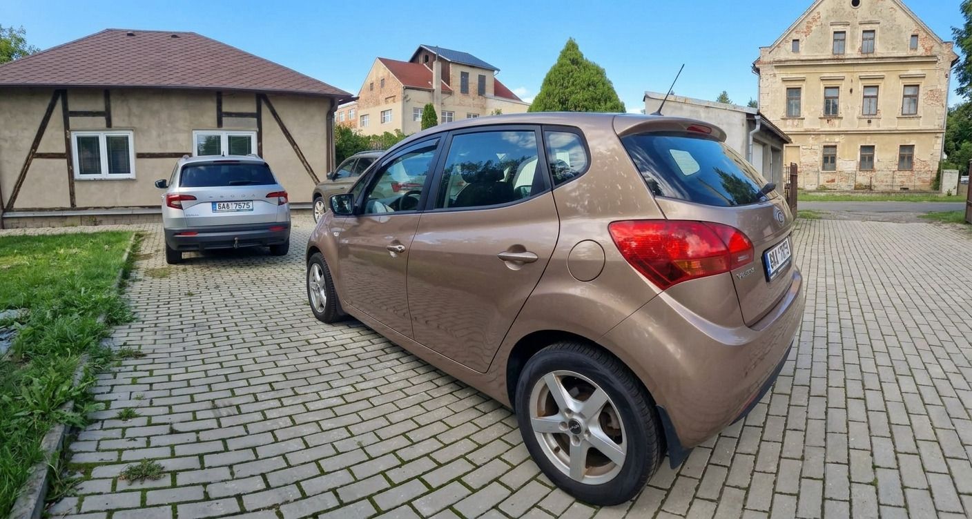 Kia Venga, 1.4 CrDi - fotka 3