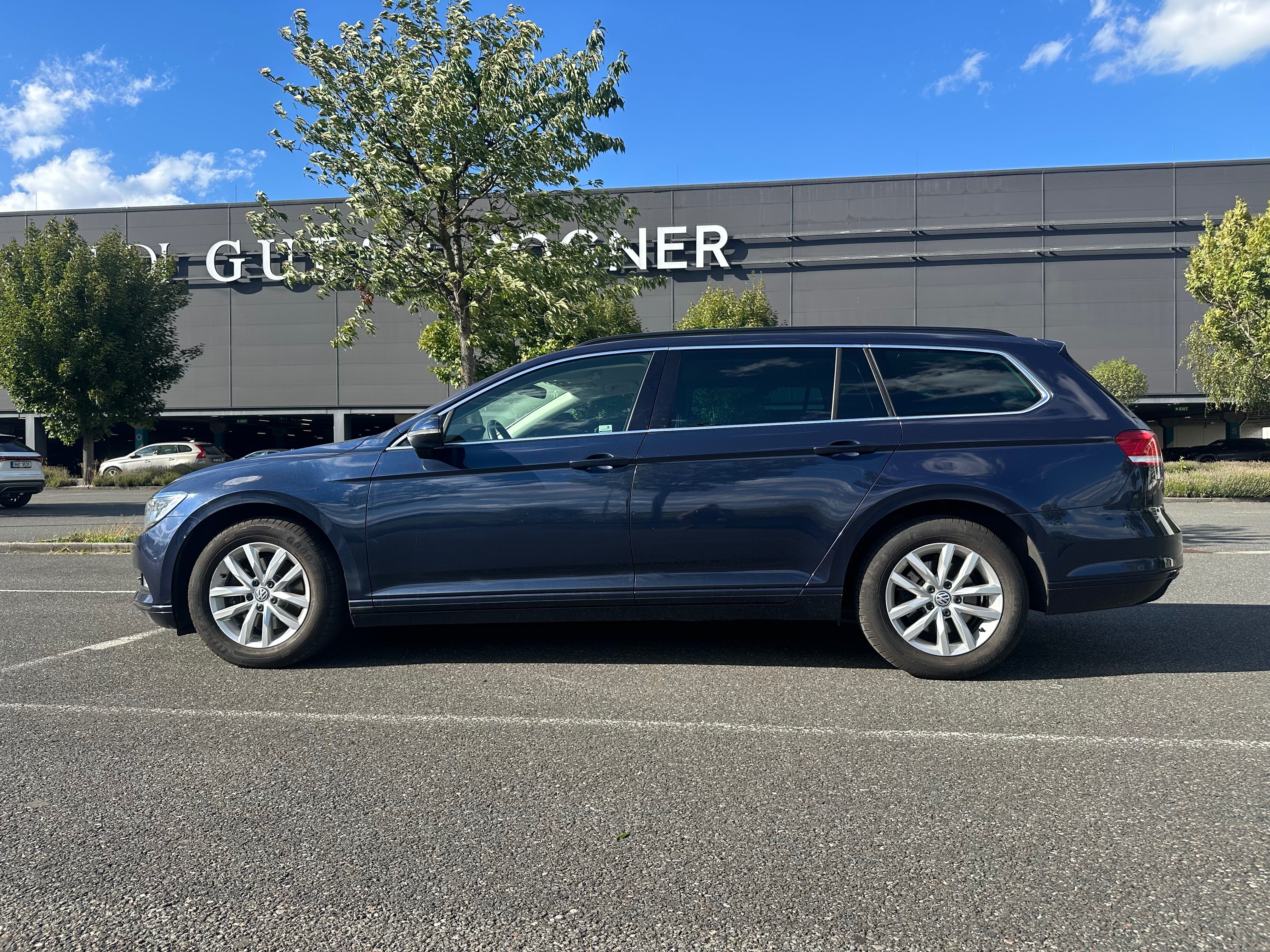 Volkswagen Passat, 2.0 TDI 110kW BMT Comfotline V - fotka 3