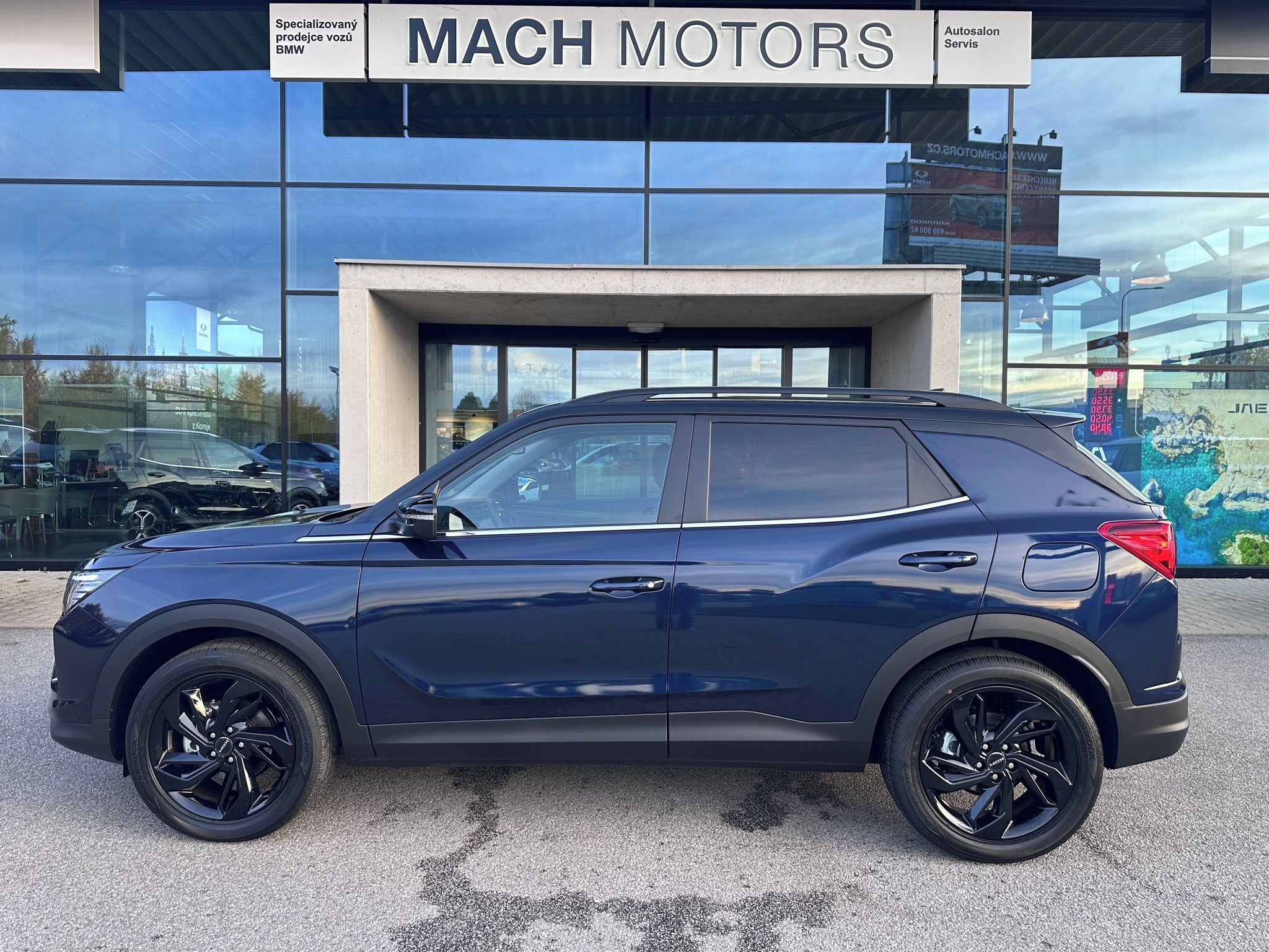 KGM Korando, Style + Black paket - fotka 5