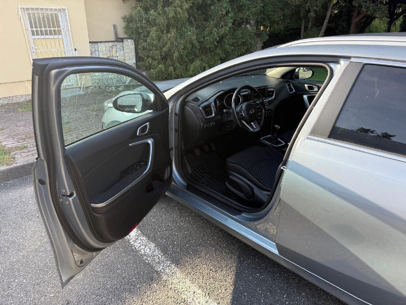 Kia Cee´d, KIA Ceed SW po 1. majiteli - fotka 6