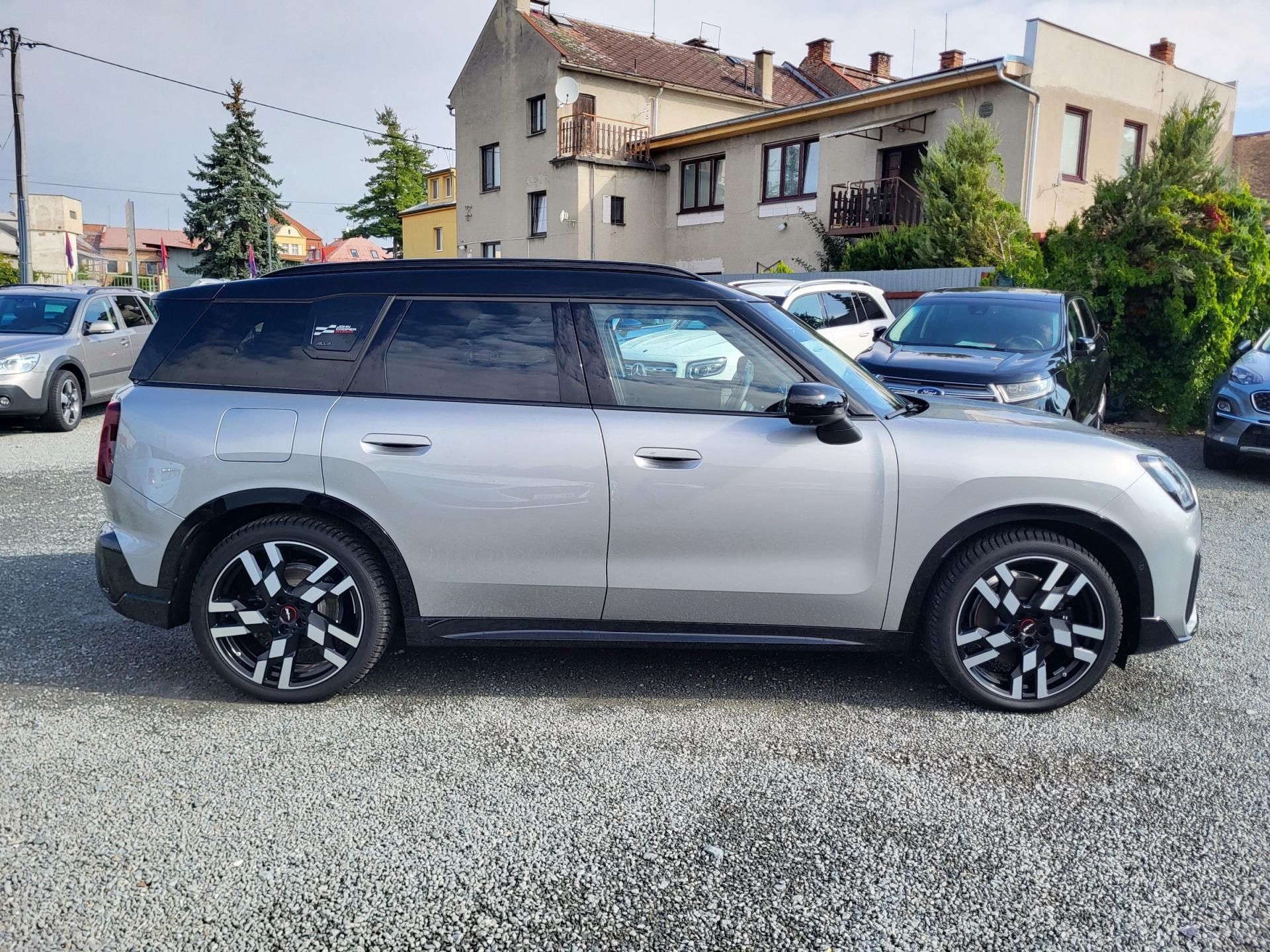 Mini Countryman, SE ALL4 ELEKTRO 225kW - fotka 5