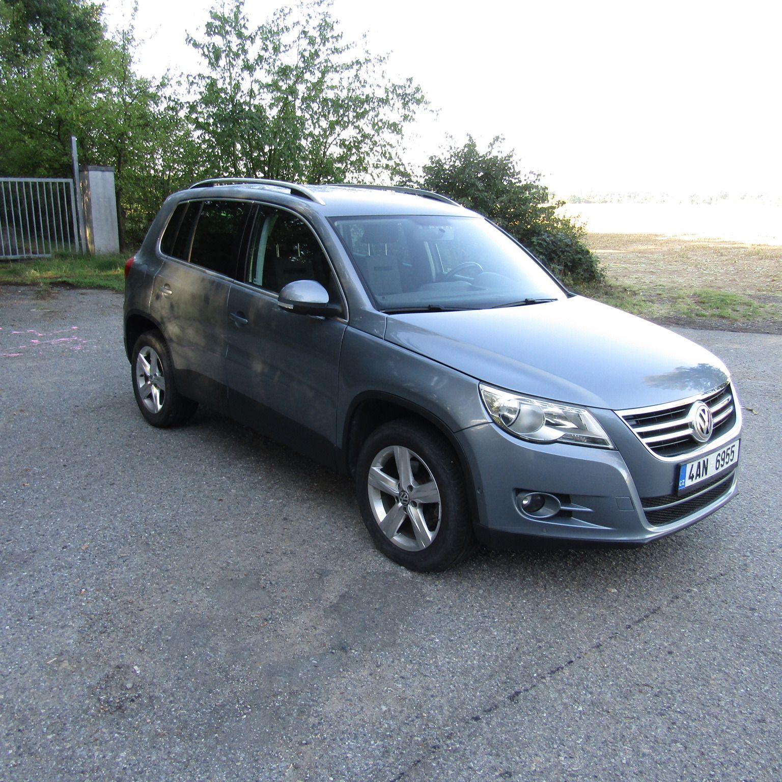 Volkswagen Tiguan, 2,0TSi 125kw, 4x4, NAJETO 100 - fotka 3