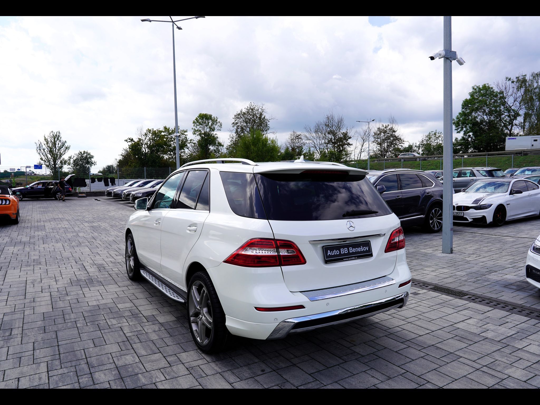 Mercedes-Benz ML, ML 350d AMG, 4Matic/Designo/ČR - fotka 4