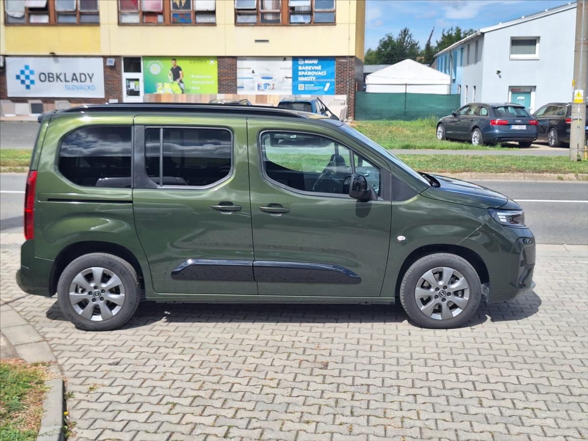 Opel Combo, 1,5 CDTi  Elegance Plus AT8 - fotka 4