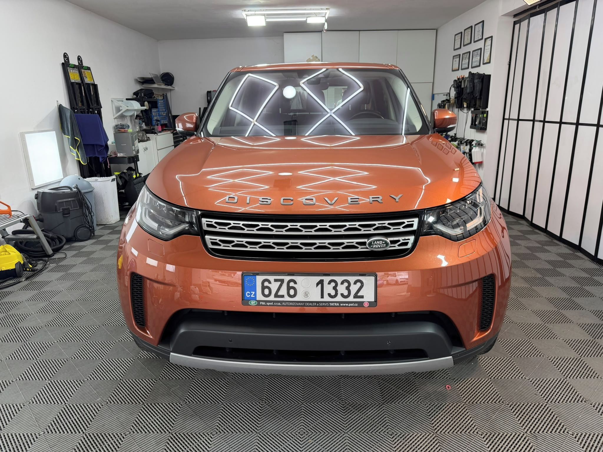 Land Rover Discovery, Disco. 5 , 3.0 SD6, 306 PS,DPH - fotka 2