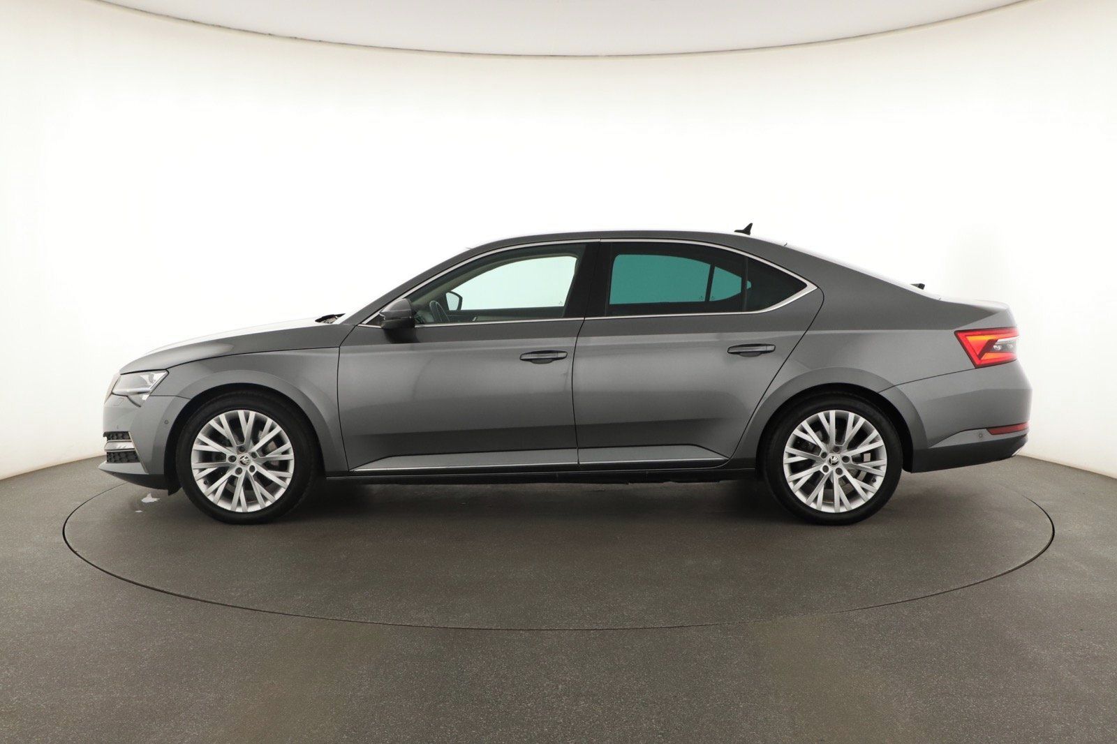 Škoda Superb, iV 1.4 TSI PHEV - fotka 3