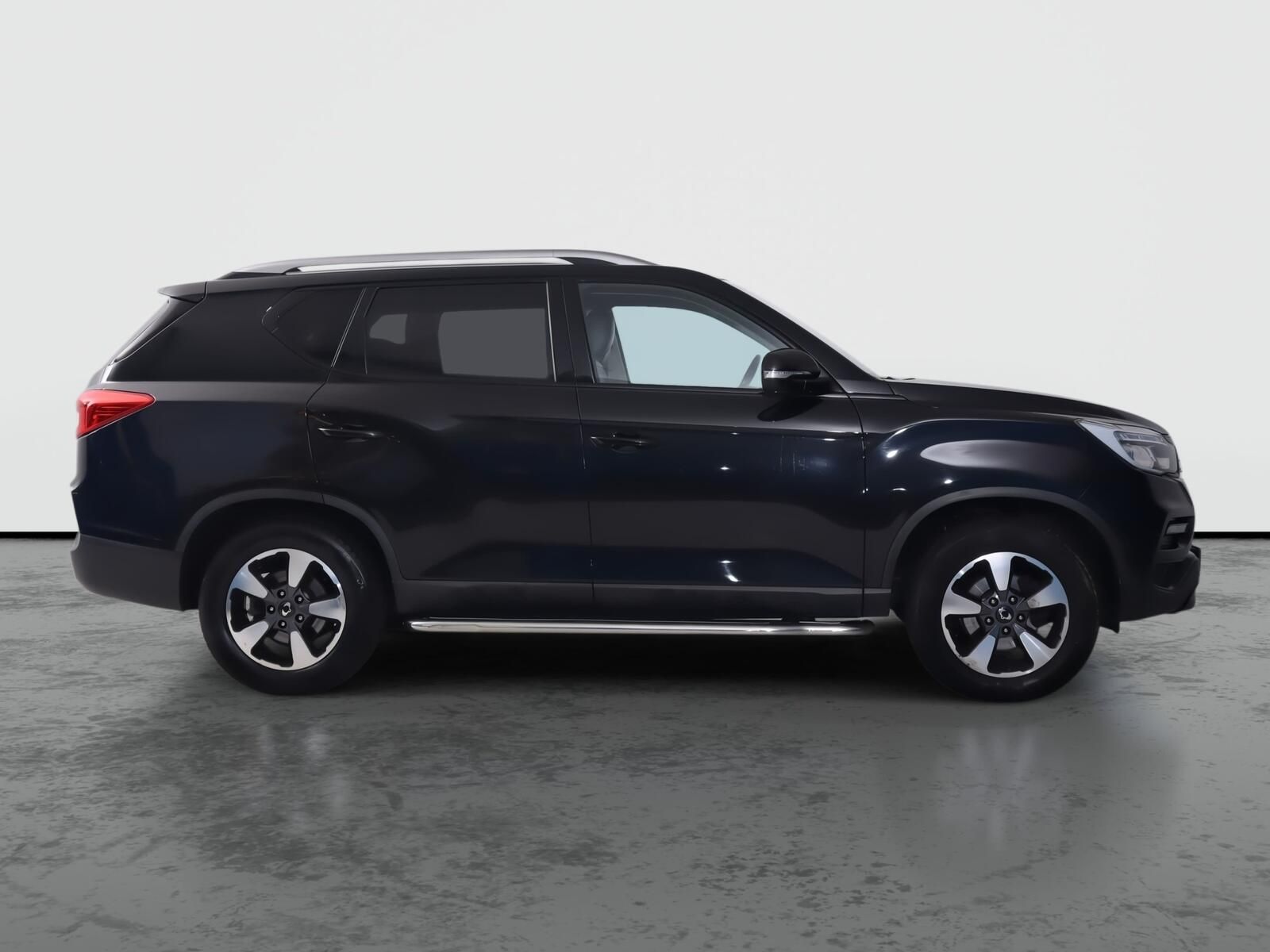 SsangYong Rexton, 2.2 Diesel, 4X4, Automat - fotka 6