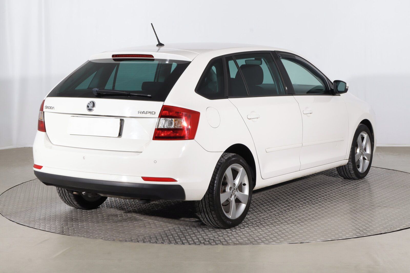 Škoda Rapid, 1.6 TDI, Serv.kniha - fotka 5