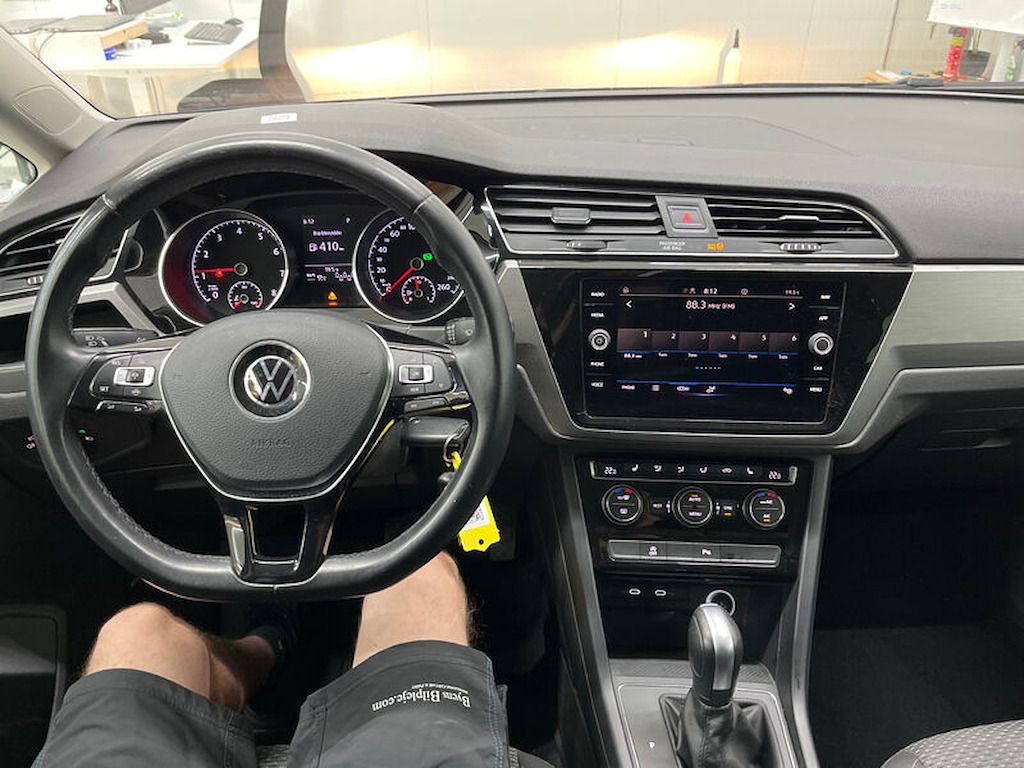 Volkswagen Touran, 1.5 TSi 110kw DSG Higline 1.ma - fotka 5