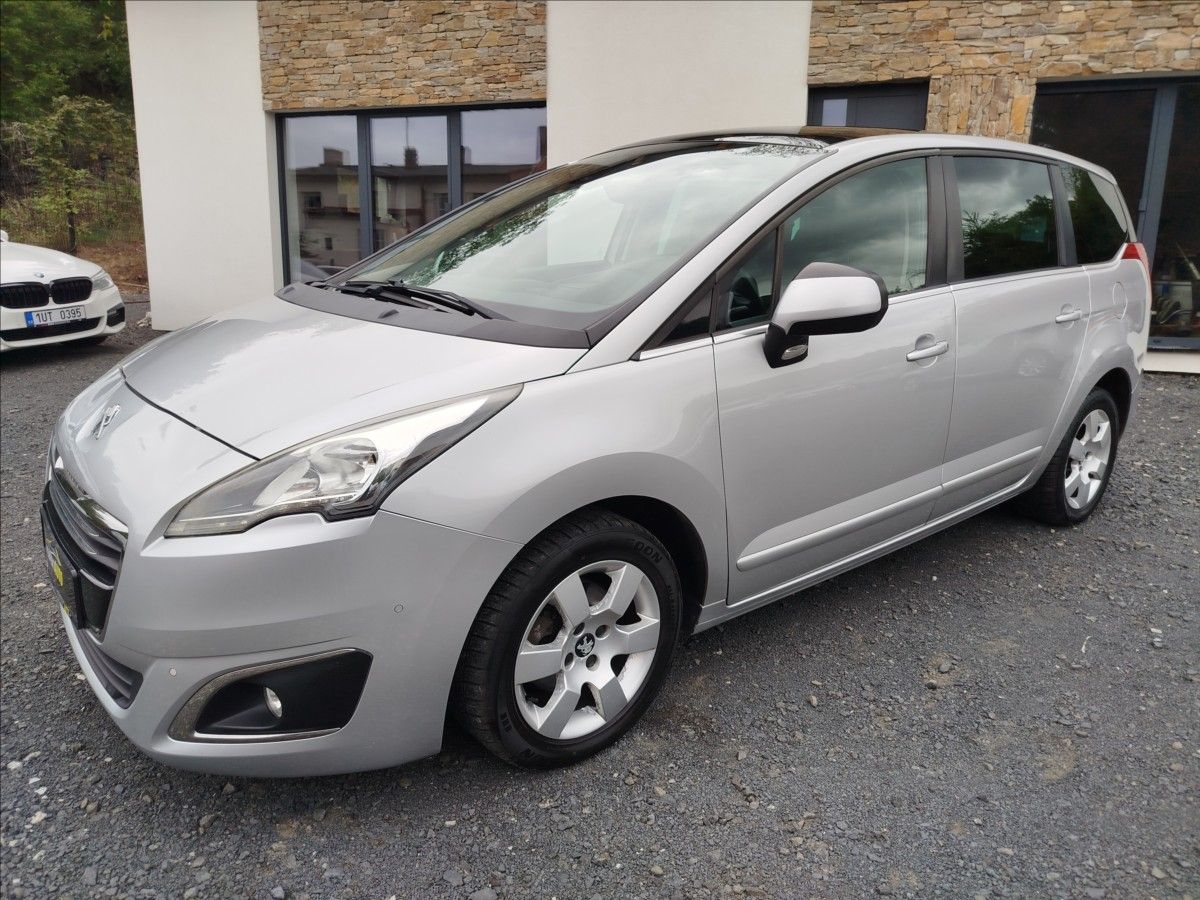 Peugeot 5008, 1,6 HDi 84 kW, AUTOMAT, 7-MÍST - fotka 2