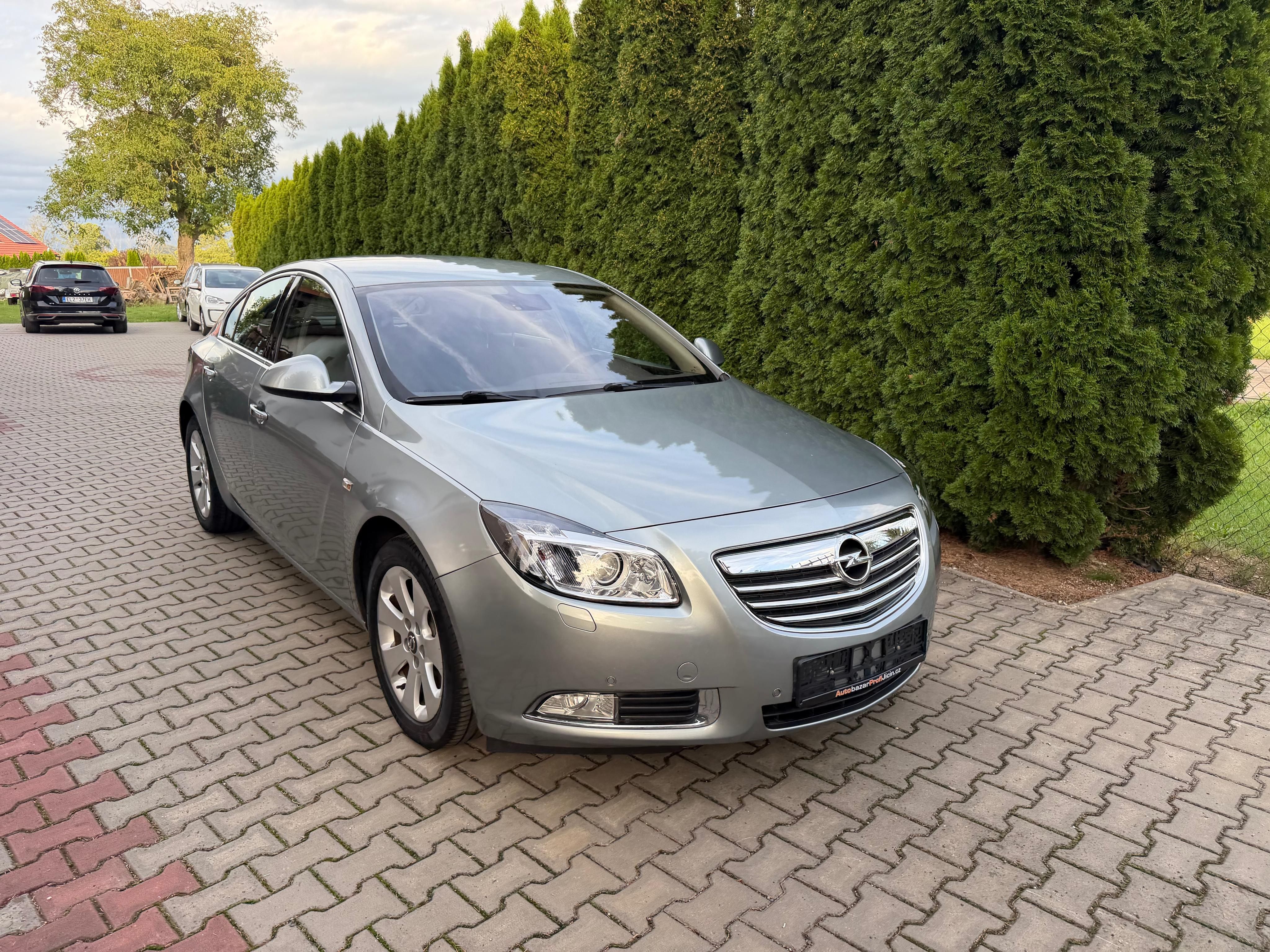 Opel Insignia, 2,0CDTi/ 118Kw serviska Tažné - fotka 3