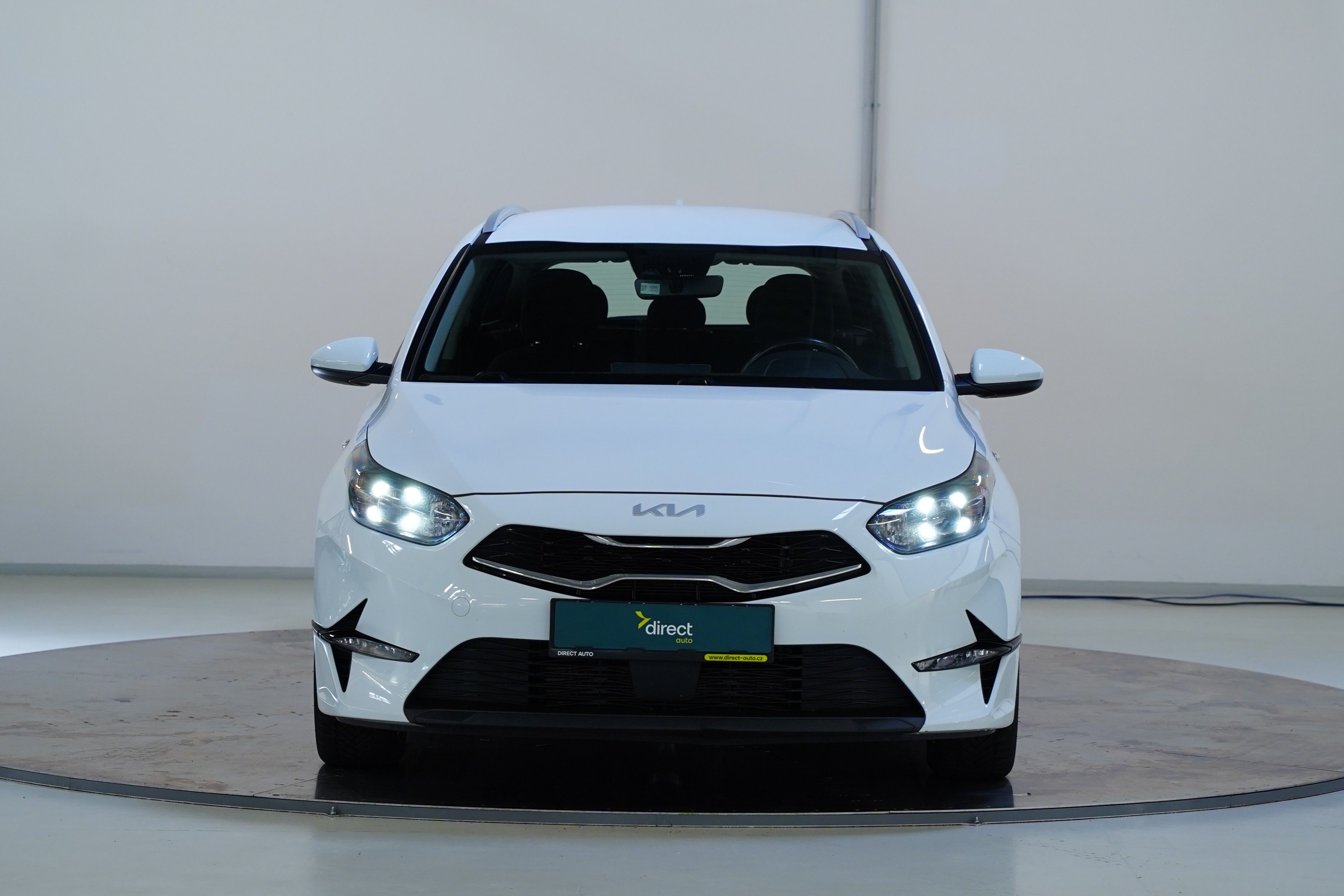 Kia Cee´d, 1.6 GDI 100 kW Vision - fotka 4