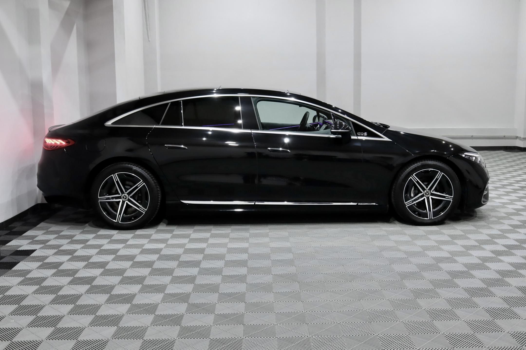 Mercedes-Benz EQS, 450 4Matic AMG Line - fotka 3