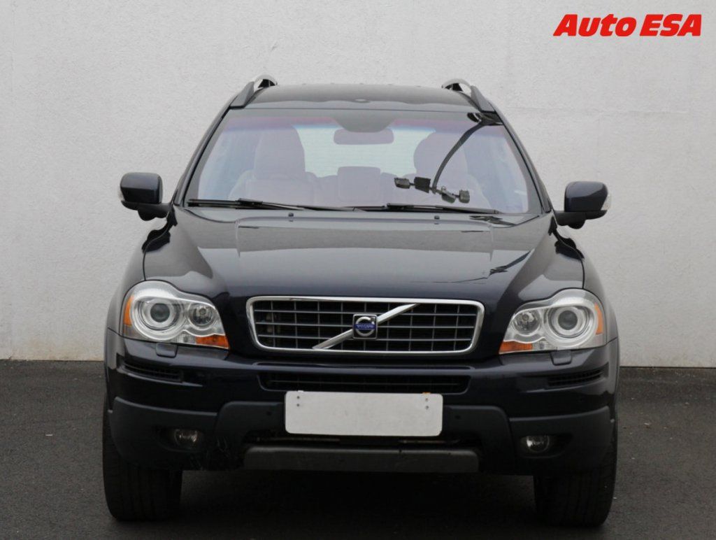 Volvo XC90, 2.4 D 4X4 7míst - fotka 2