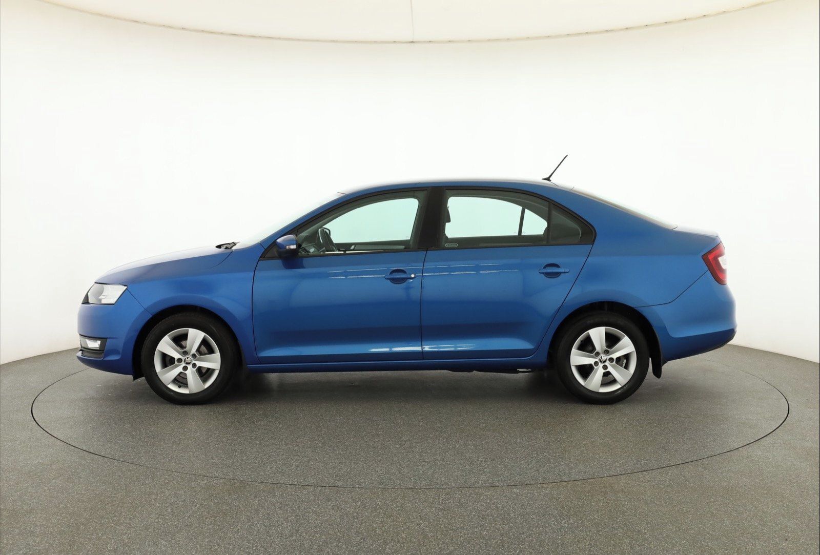Škoda Rapid, 1.0 TSI, Ambition, Serv.kniha - fotka 3