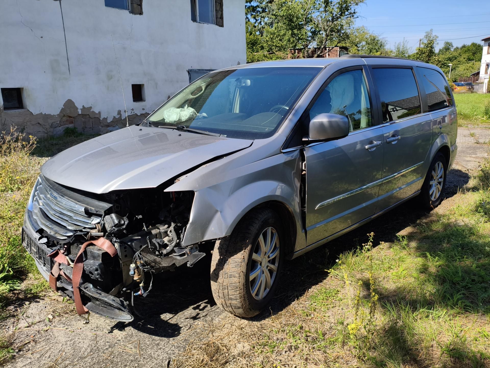 Chrysler Town & Country, 3,6 211Kw - havarované !!! - fotka 6