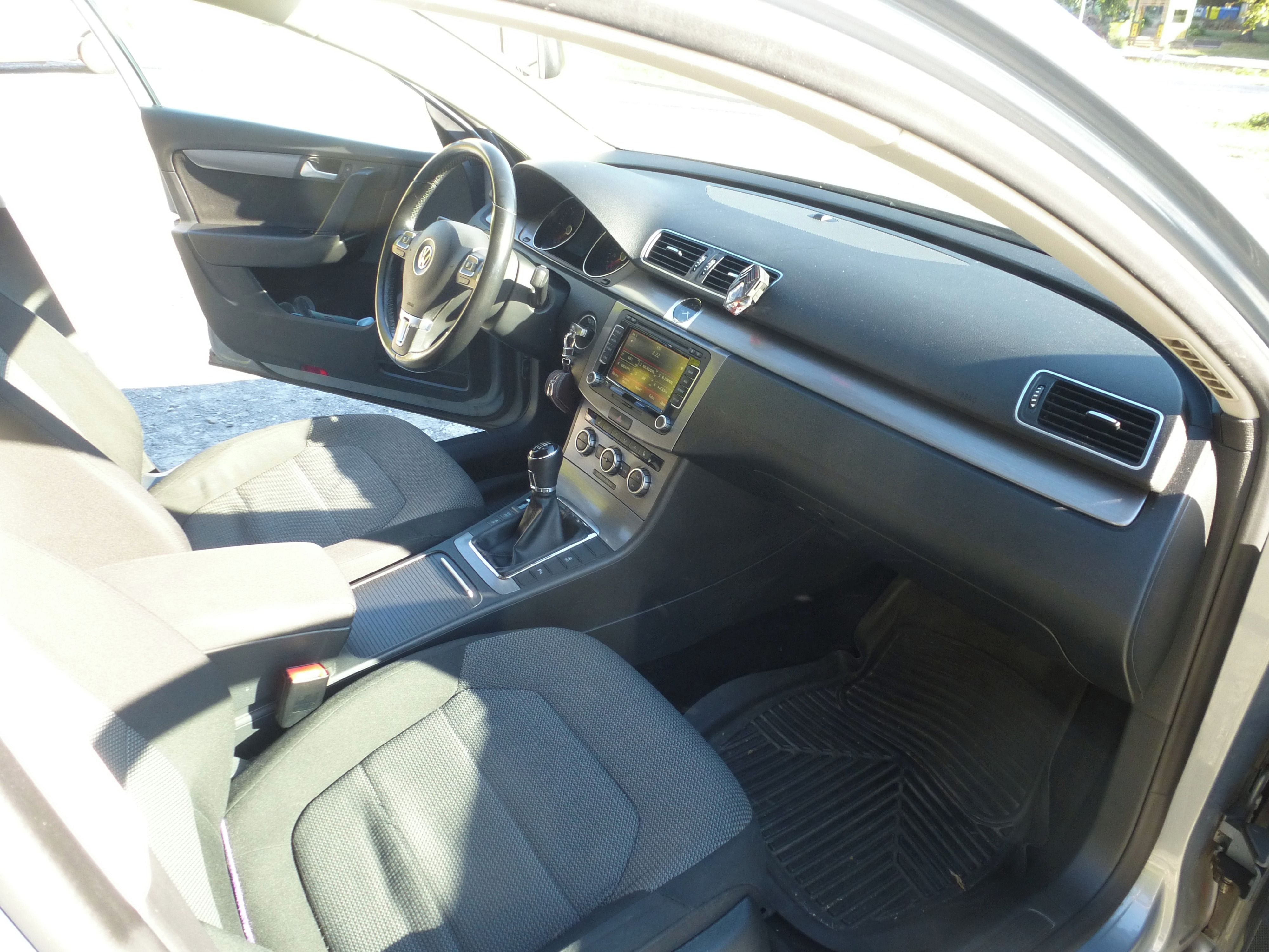 Volkswagen Passat - fotka 2