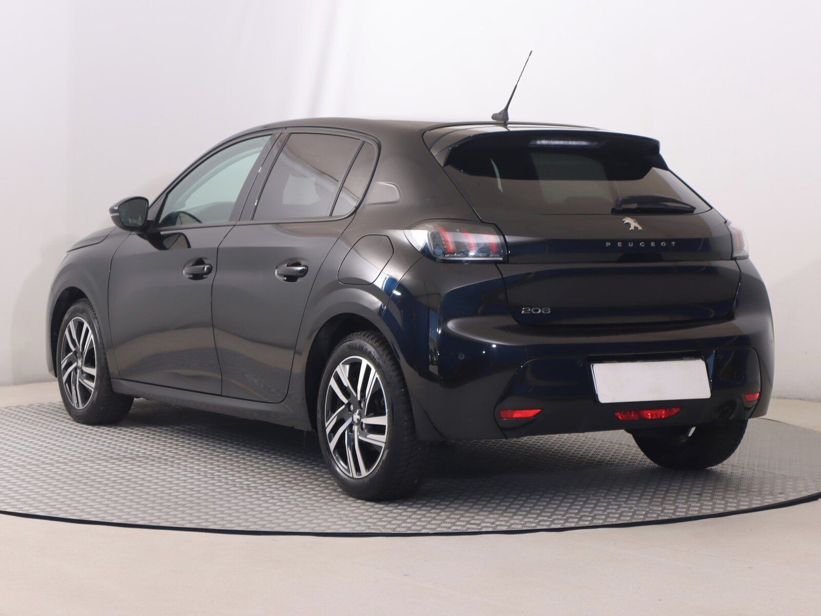 Peugeot 208, 1.2 PureTech, Allure - fotka 4