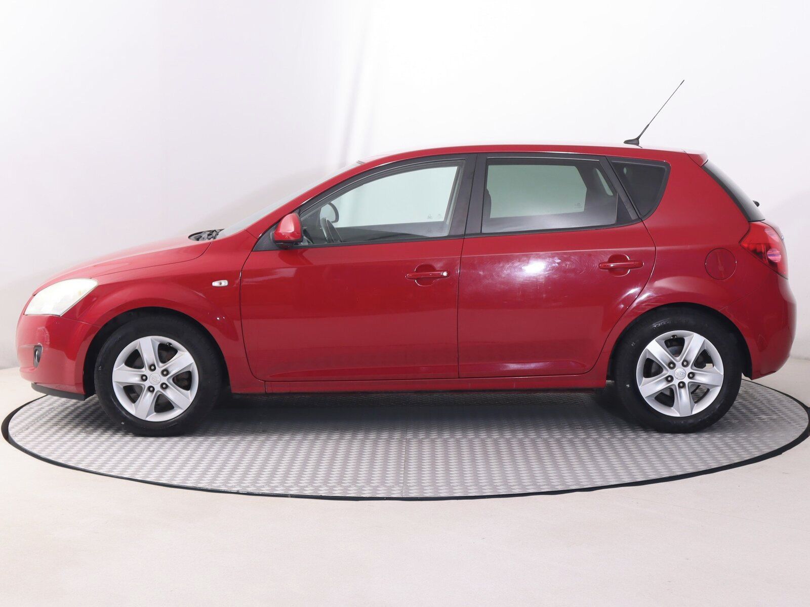 Kia Cee´d, 1.6 CVVT, Serv.kniha - fotka 3