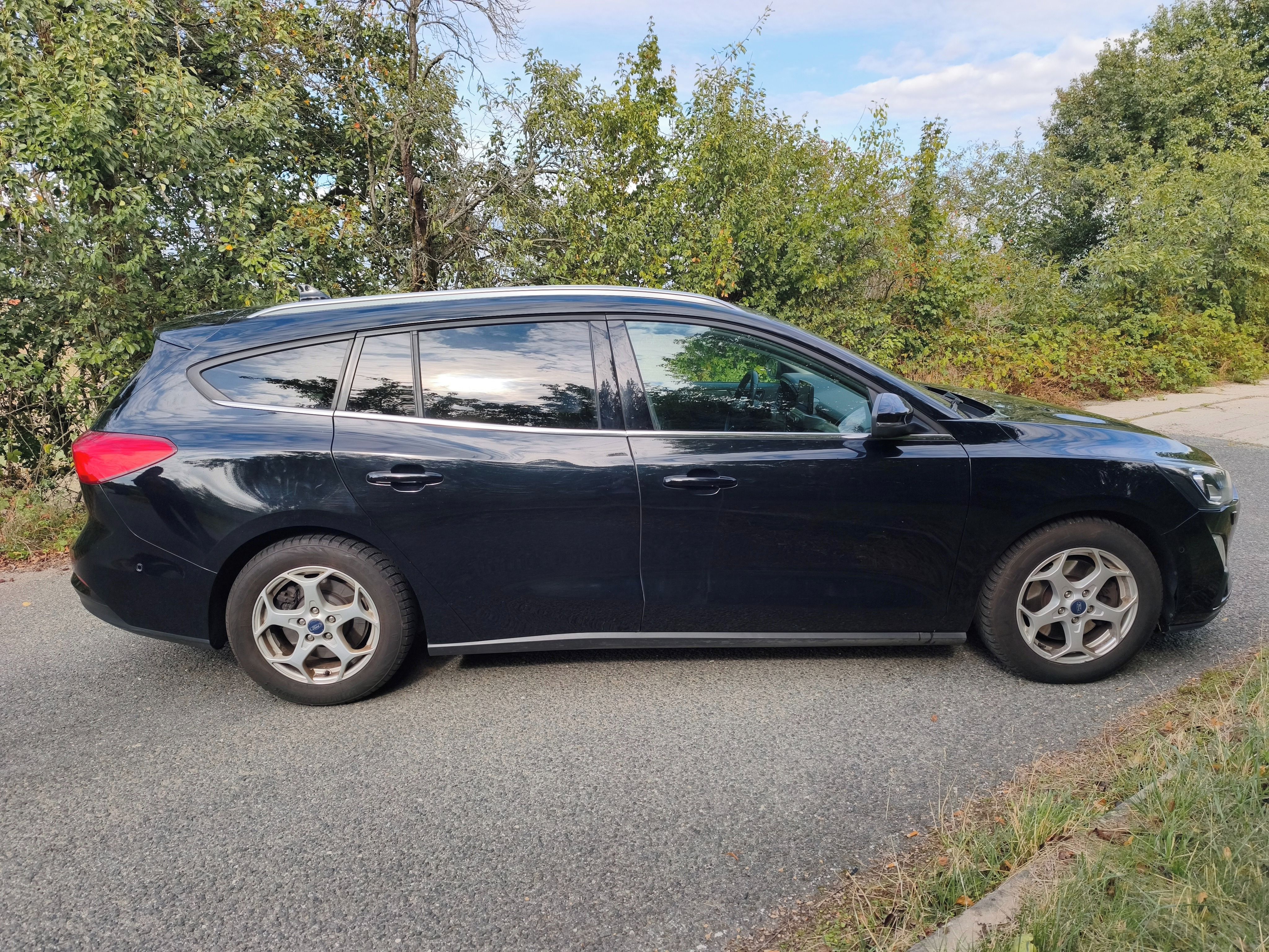Ford Focus, 1.5 EB Automat, 124xxx km - fotka 4