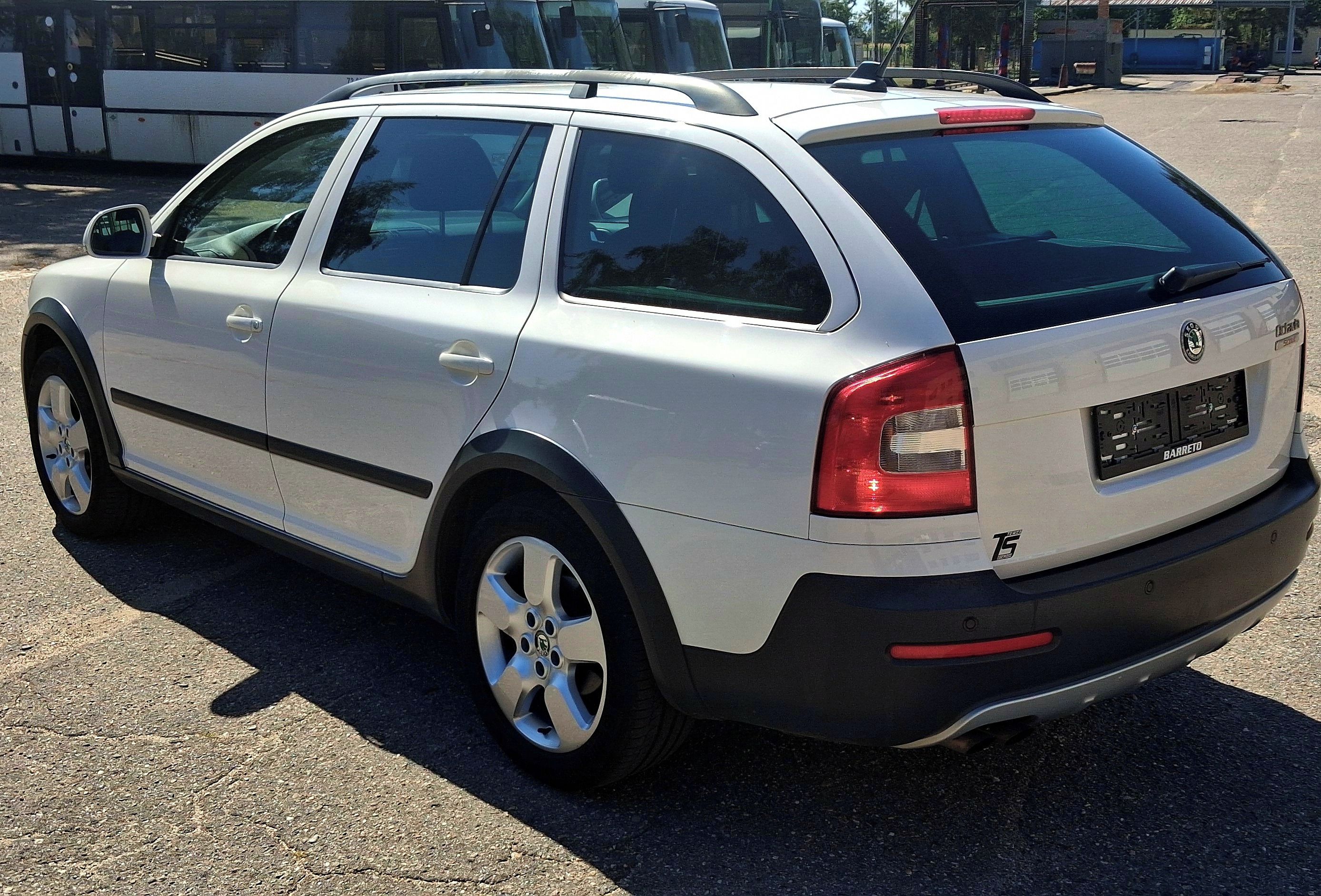 Škoda Octavia, 2.0 Tdi 4x4 SCOUT - fotka 4