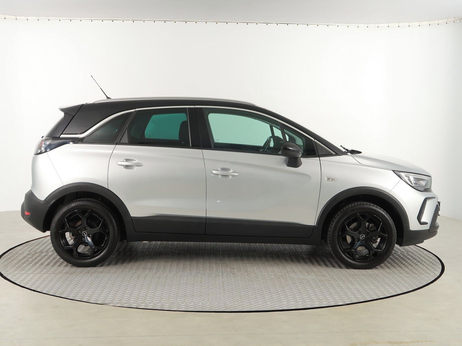 Opel Crossland, 1.2 Turbo, Automat, Serv.kniha - fotka 6