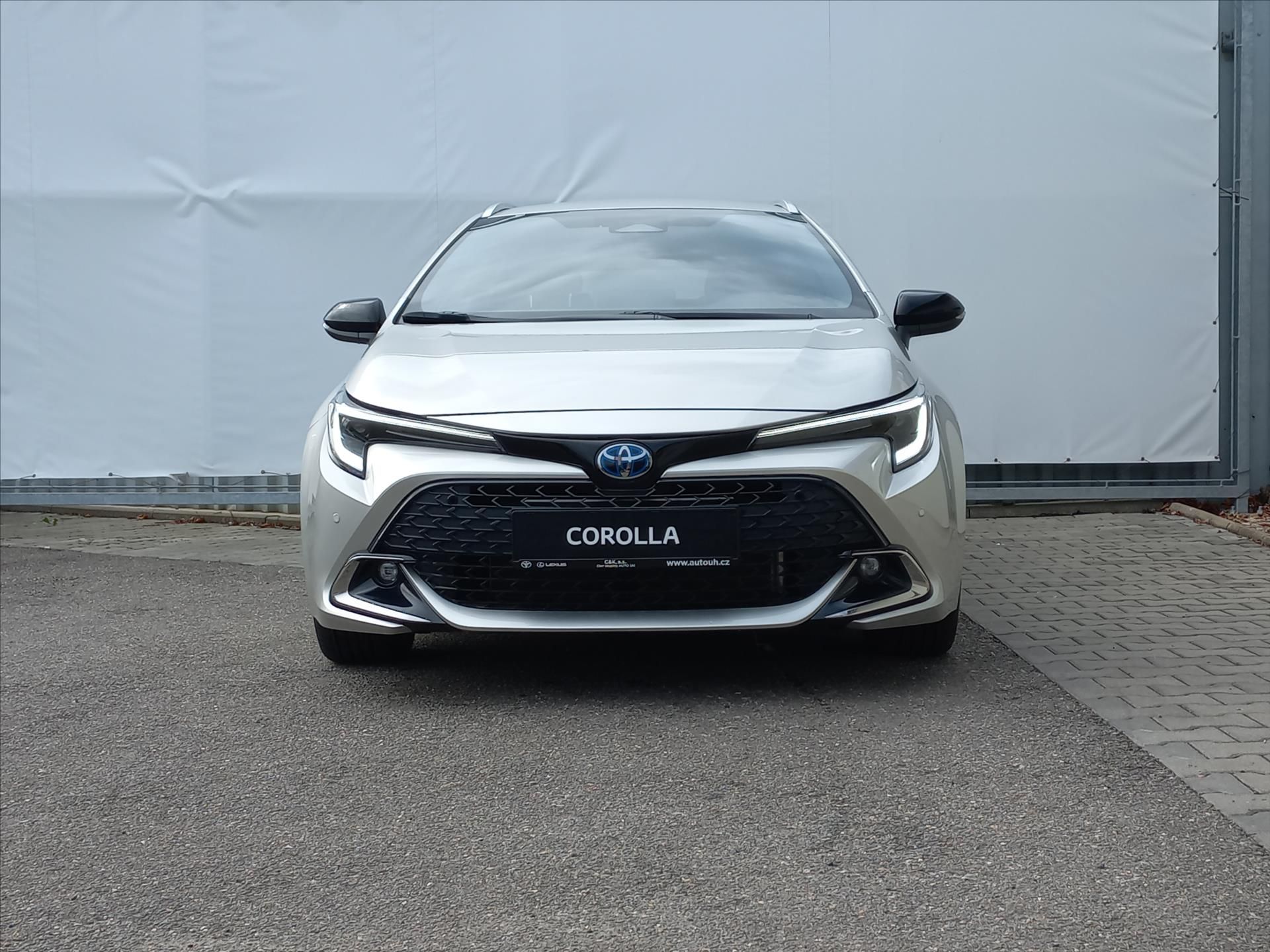 Toyota Corolla, 2,0 Hybrid e-CVT 178k  TS Styl - fotka 2