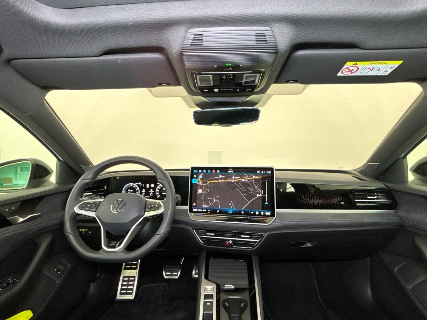 Volkswagen Passat, 1.5 eHybrid / 130 kW R-Line Pe - fotka 5
