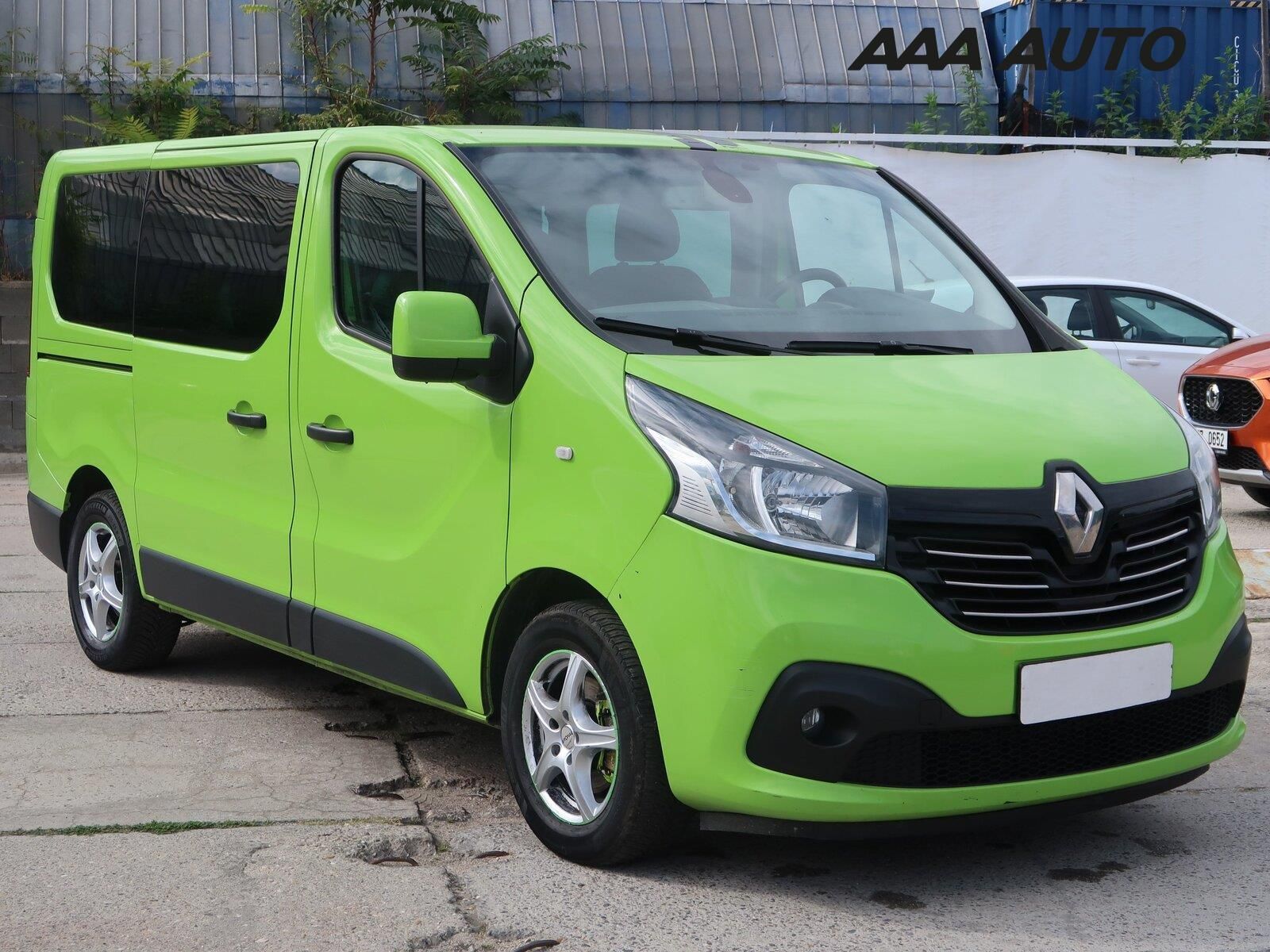 Renault Trafic, 1.6 dCi, Bus, 8Míst, Klima, ČR