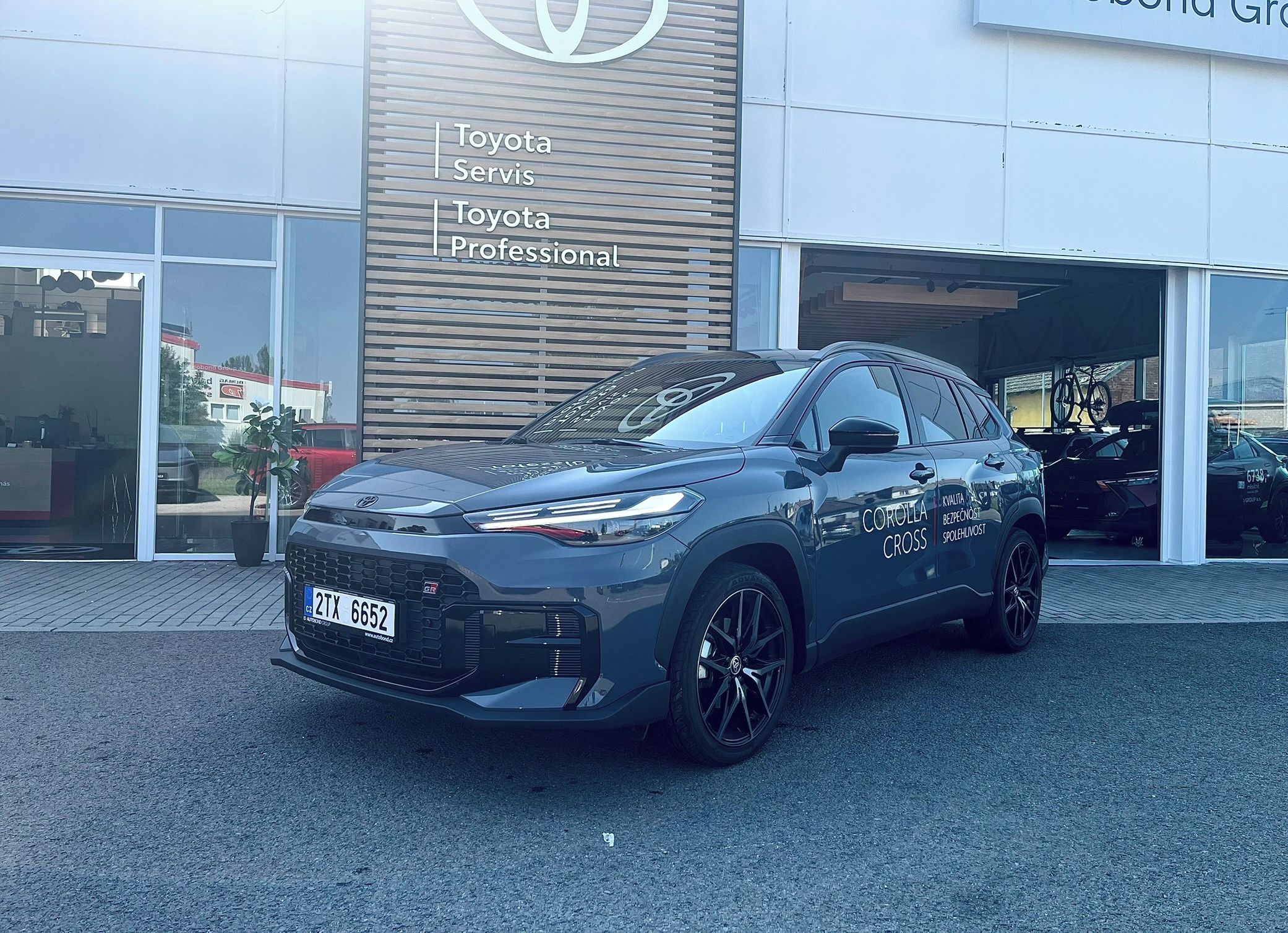 Toyota Corolla Cross, GR Sport 4x4 2.0 HEV