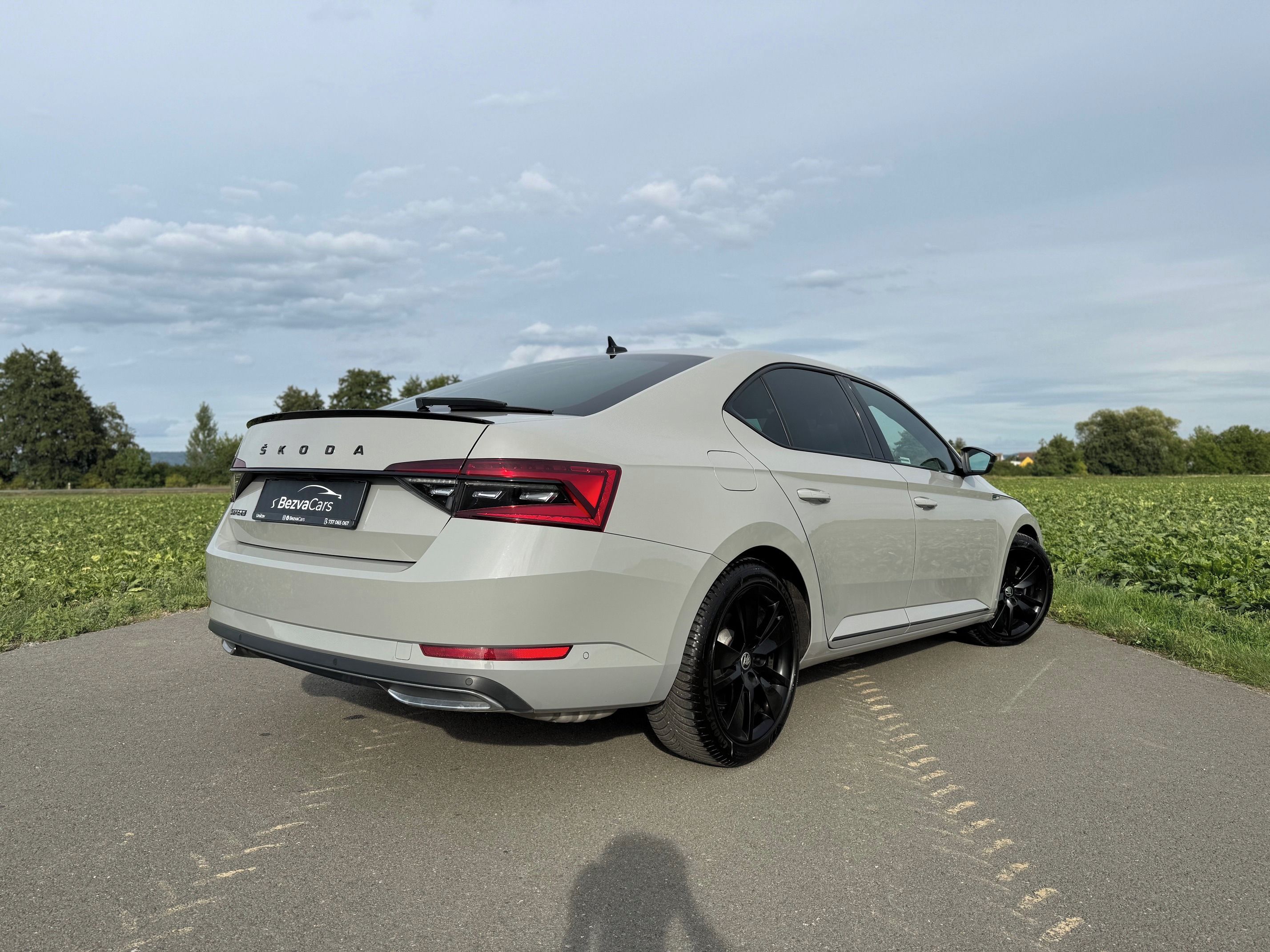 Škoda Superb, SPORTLINE 2.0TSI 140kW DSG ČR - fotka 3