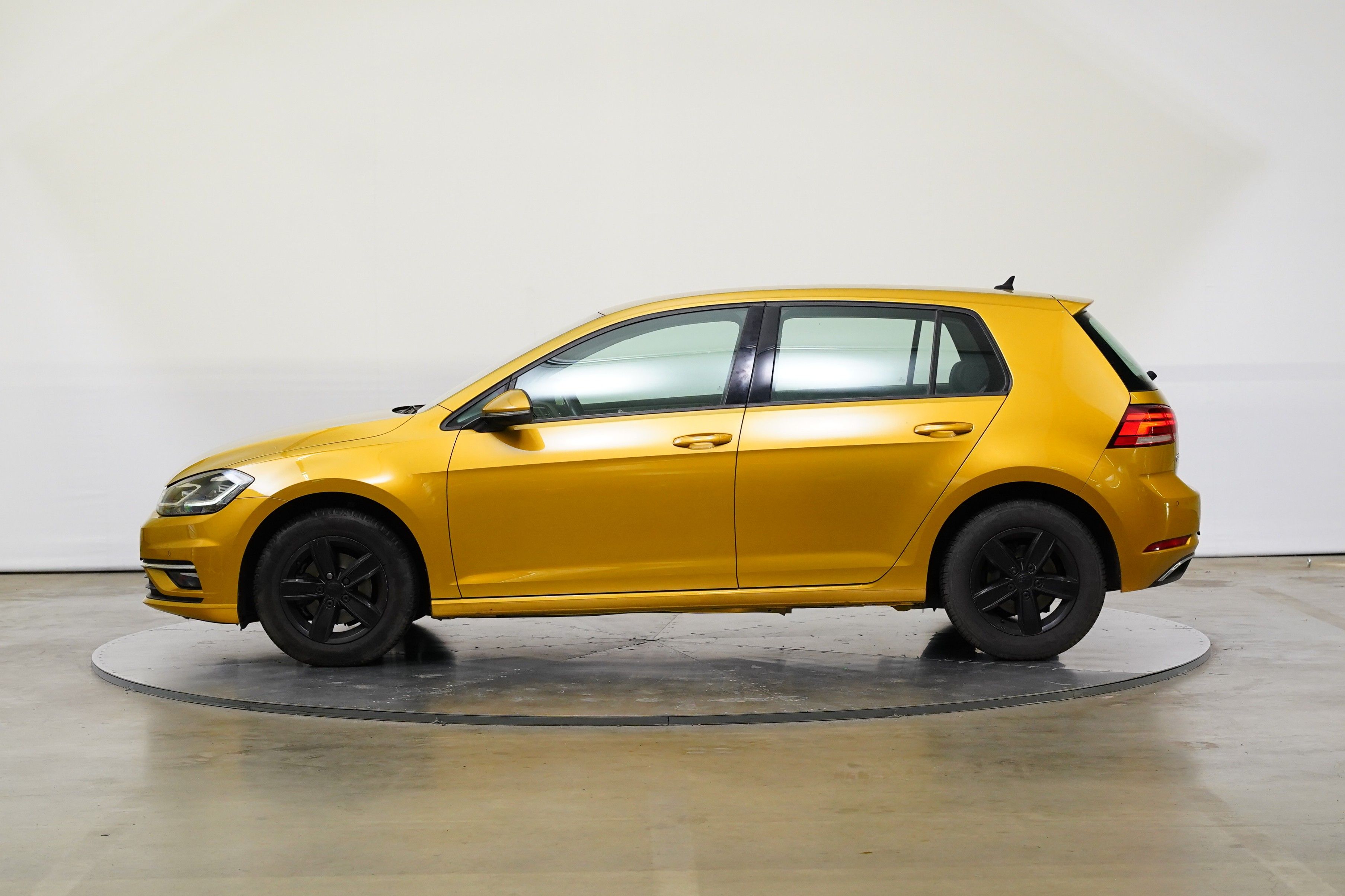 Volkswagen Golf, 1.0 TSI 81 kW Comfortline - fotka 3