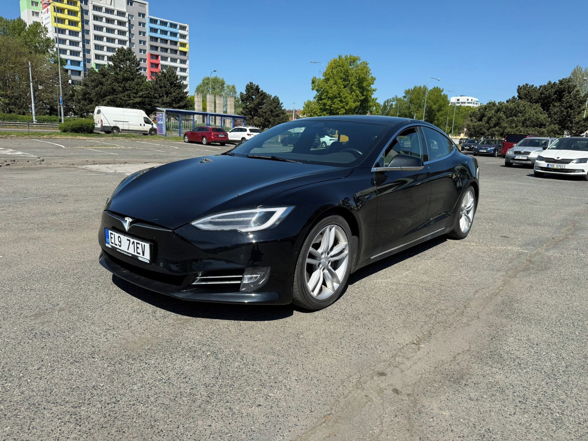 Tesla Model S, Standard Range Raven - fotka 2
