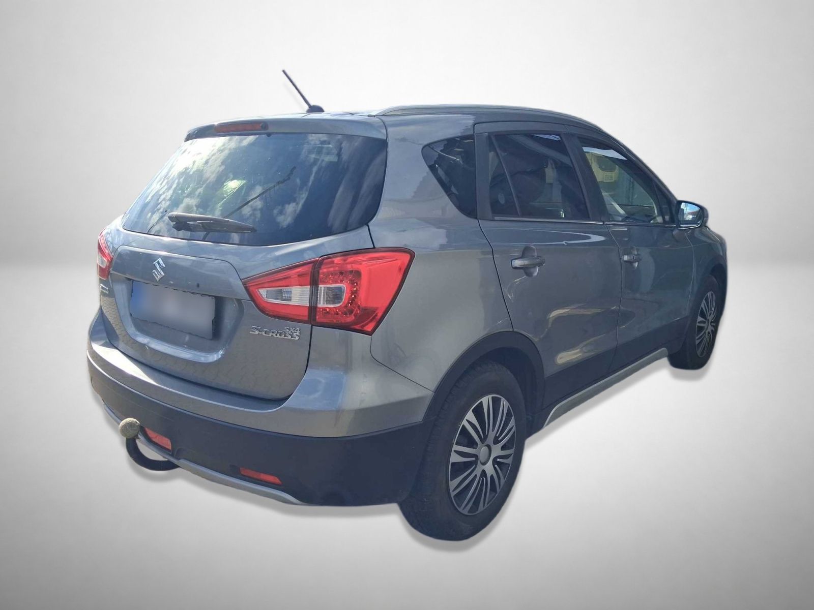 Suzuki SX4 S-Cross, 1.4 BoosterJet, ČR,1.maj - fotka 2