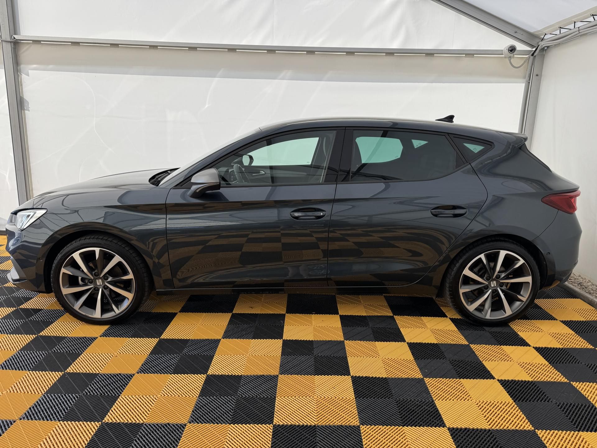 Seat Leon, 1.5eTsi*110kw*DSG*CZ*1-MAJ*FR* - fotka 4