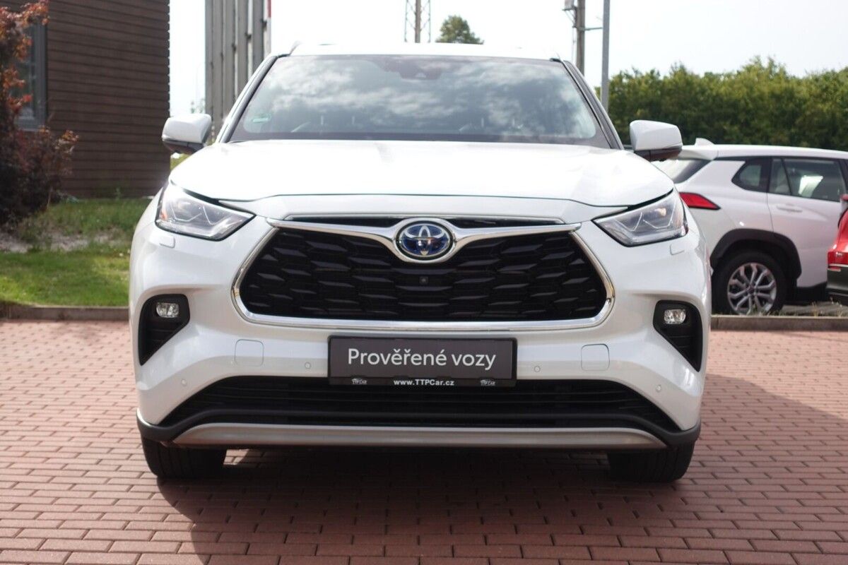 Toyota Highlander, 2,5HSD Executive + Skyview (Pr - fotka 2