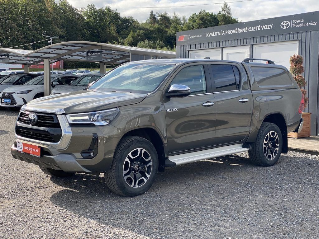 Toyota Hilux, 2.8D, ČR, Executive, 4x4, DPH - fotka 3