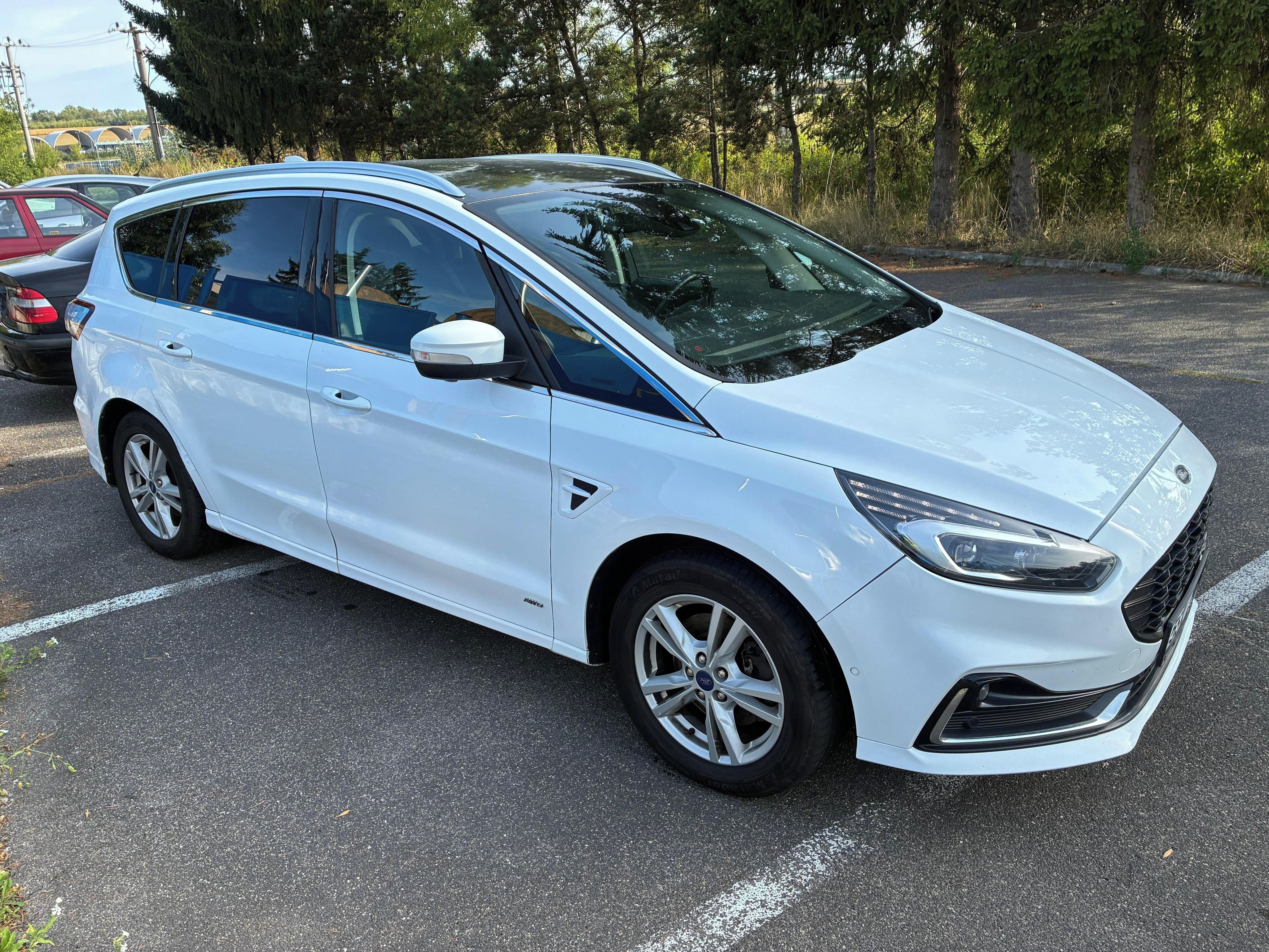 Ford S-MAX, 2.0 TDCi 4x4, TOP CENA ! - fotka 3