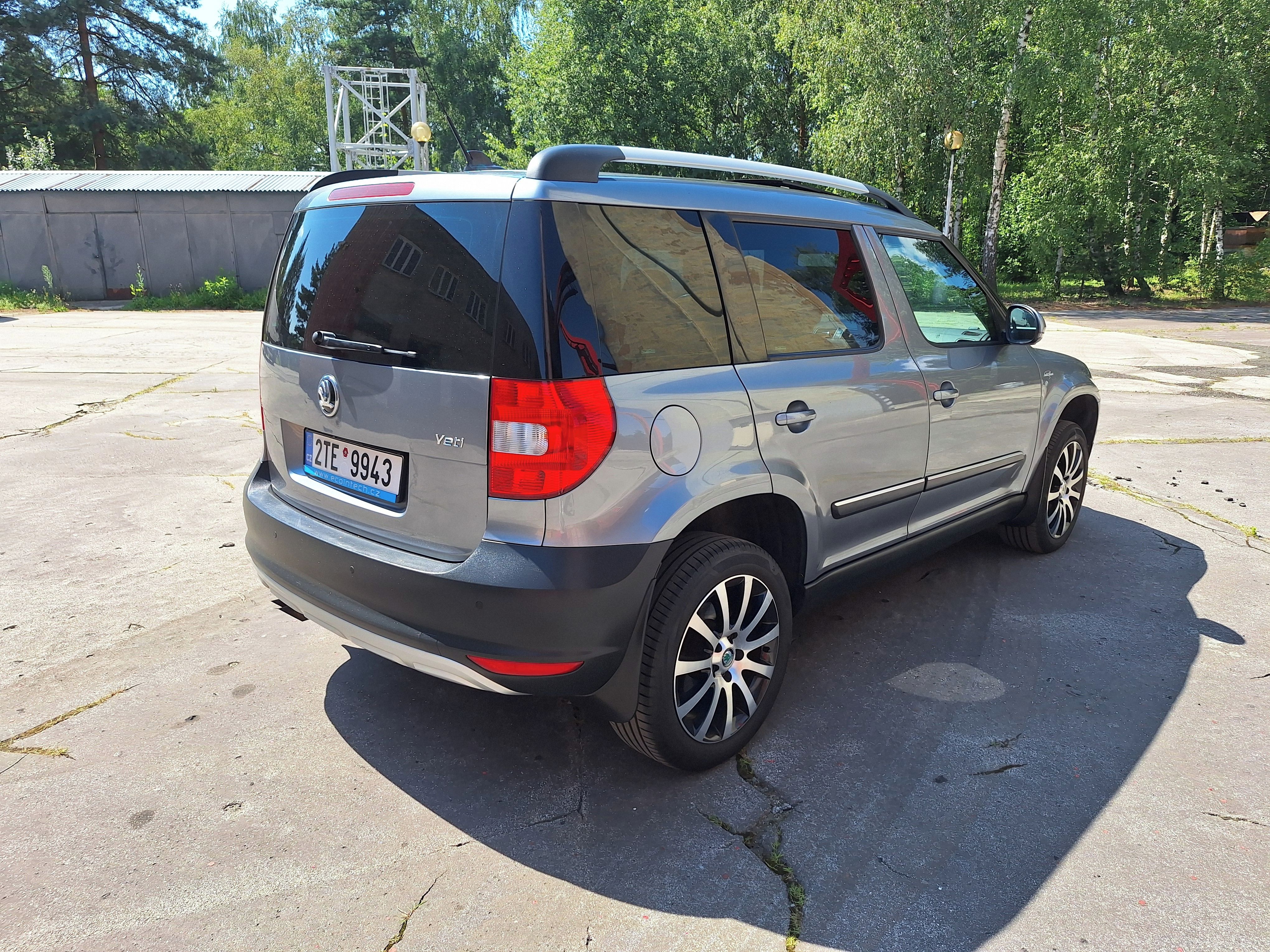 Škoda Yeti, Škoda Yeti 2.0 TDI 4x4 L&K DSG - fotka 3
