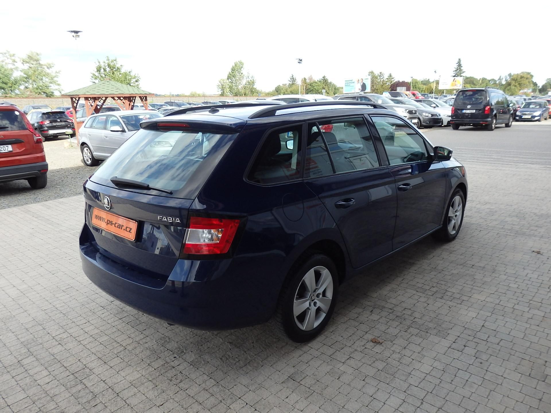 Škoda Fabia, 1.2 TSI KLIMATIZACE, 6x AIRBAG - fotka 4