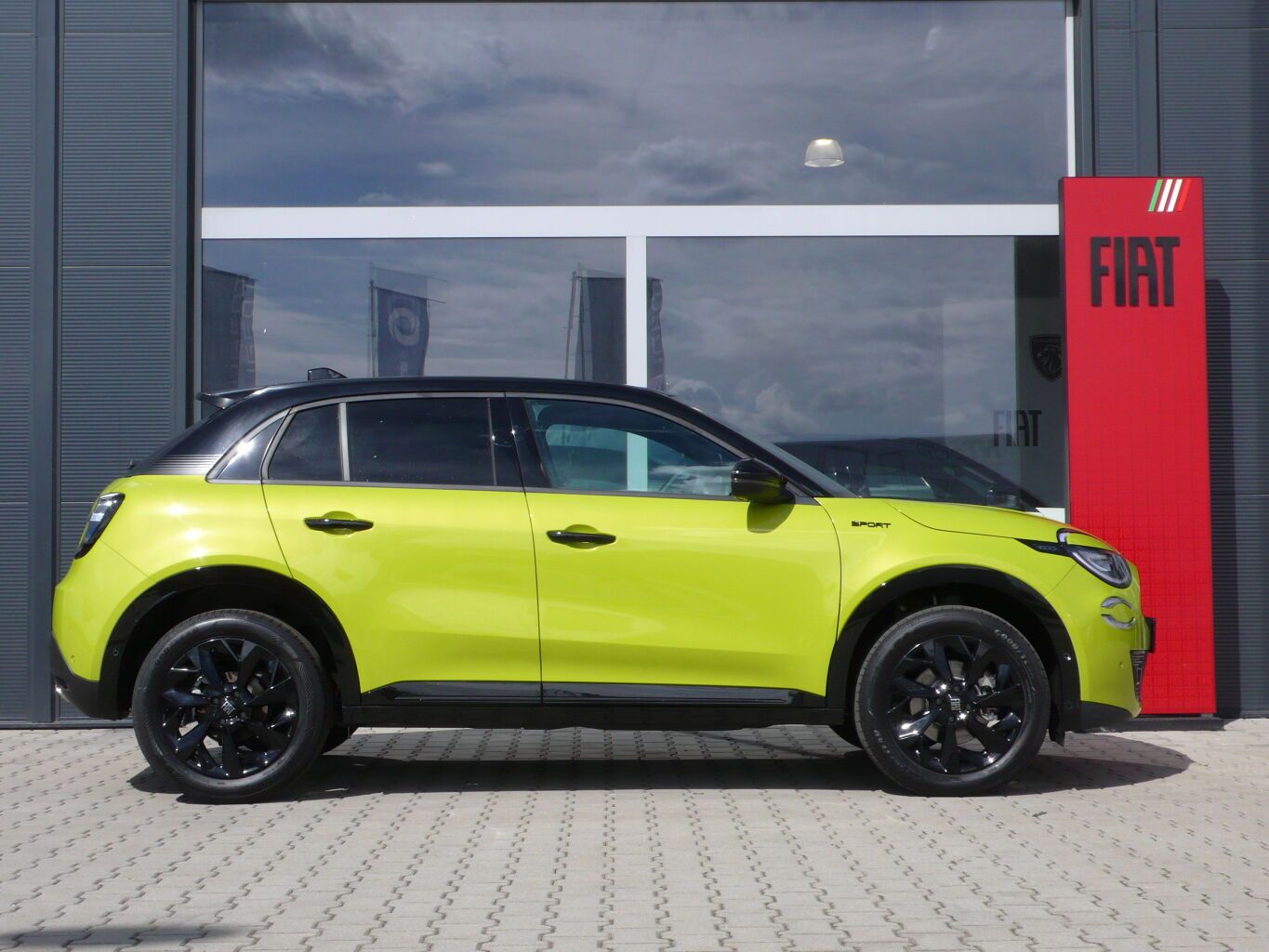 Fiat 600, Sport 1.2 Hybrid 145k eDCT6 - fotka 3