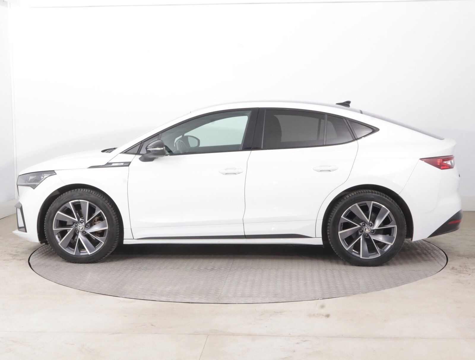 Škoda Enyaq Coupé, iV 80 (82 kWh), SoH 96% - fotka 3