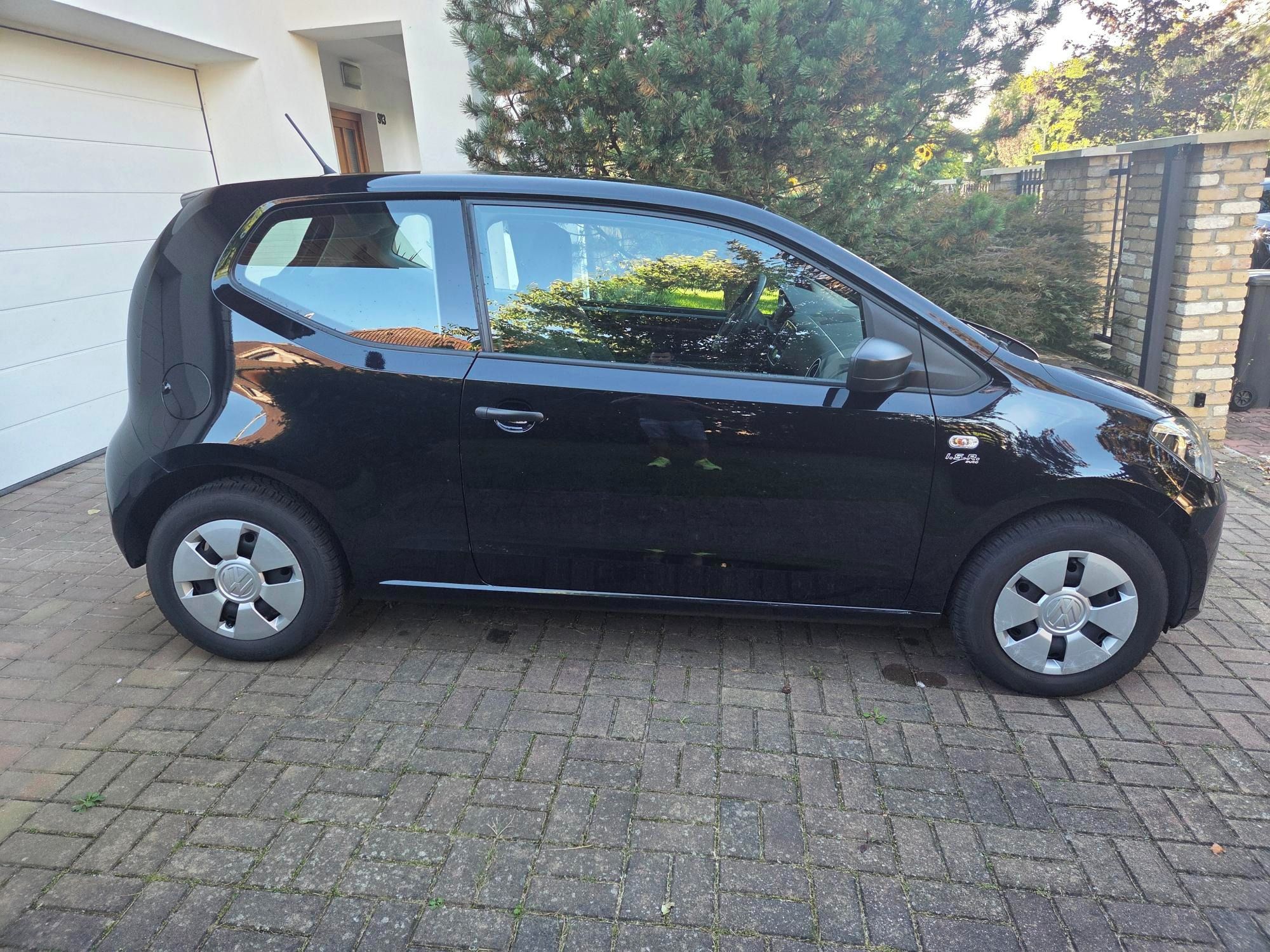 Volkswagen Up!, 1,0 (44kW), 20 800 km! - fotka 5